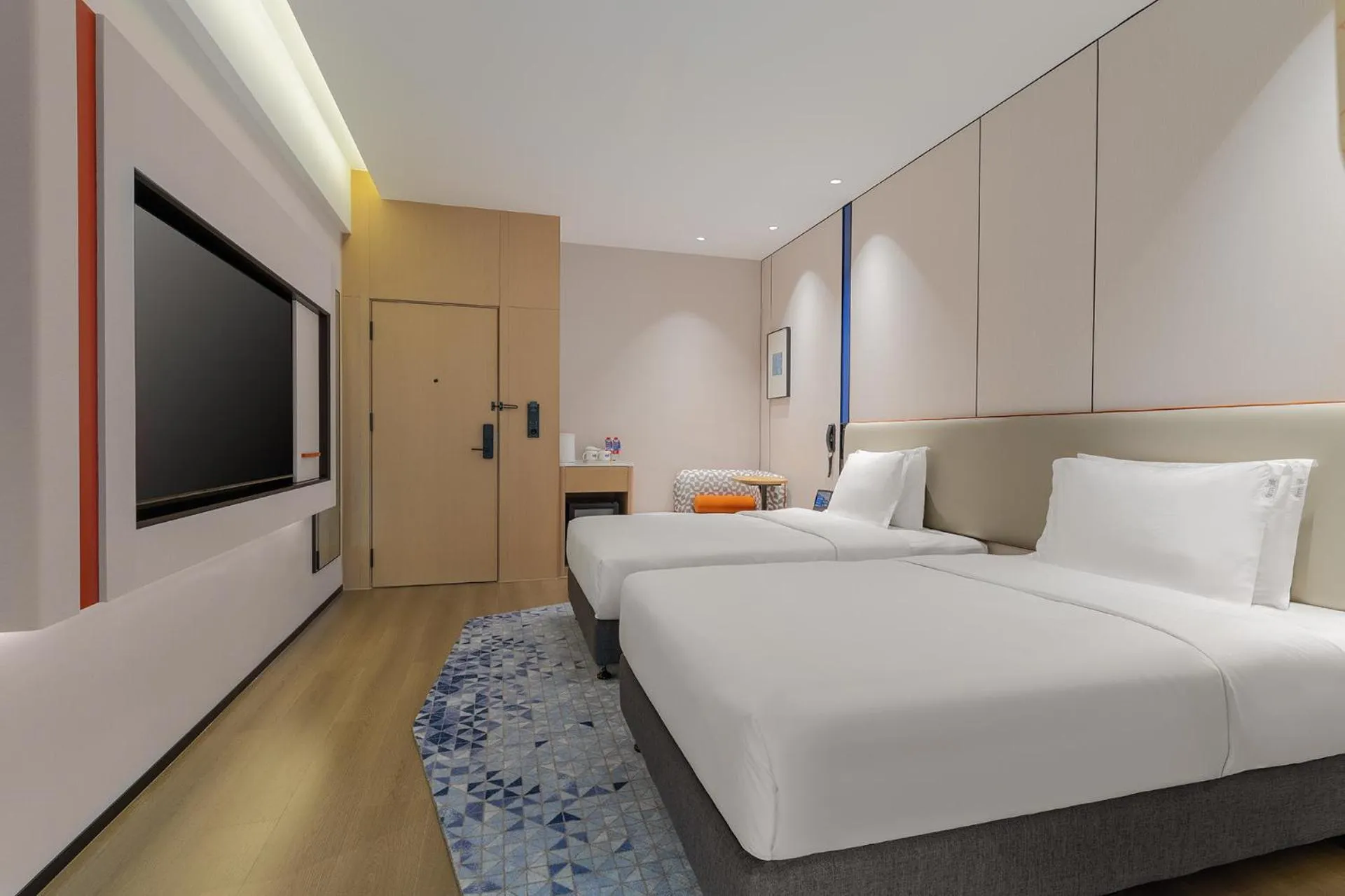 Bed in Holiday Inn Express Kunming Yiliang Center by IHG