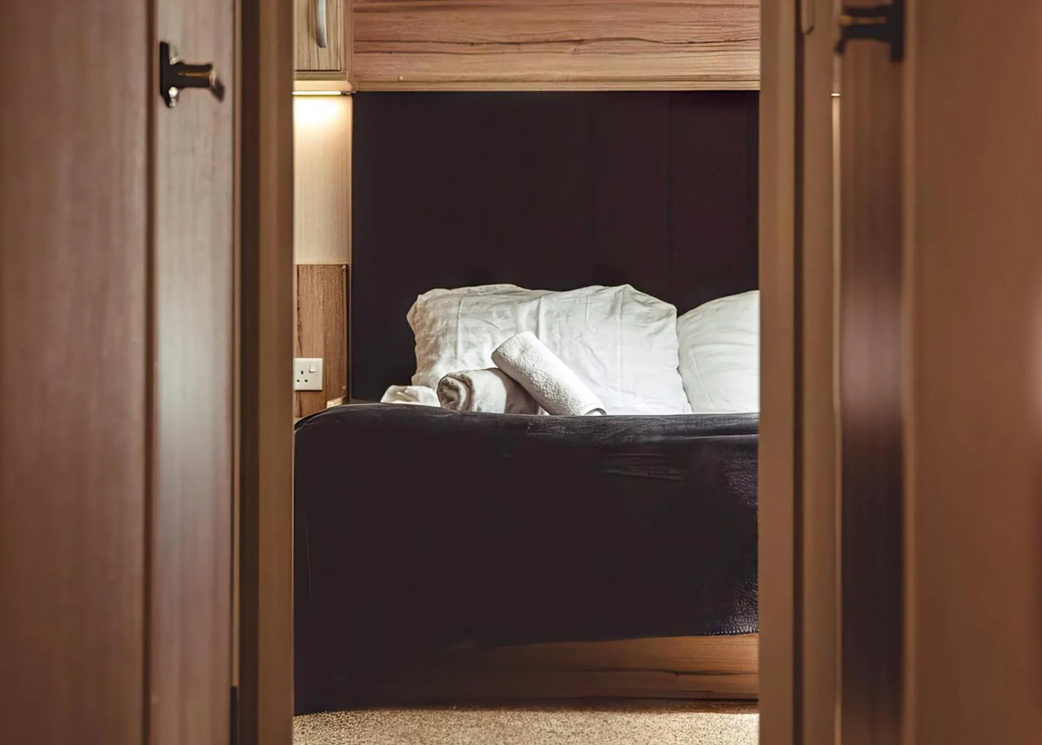 Property building, Bed in Herons Lake Retreat