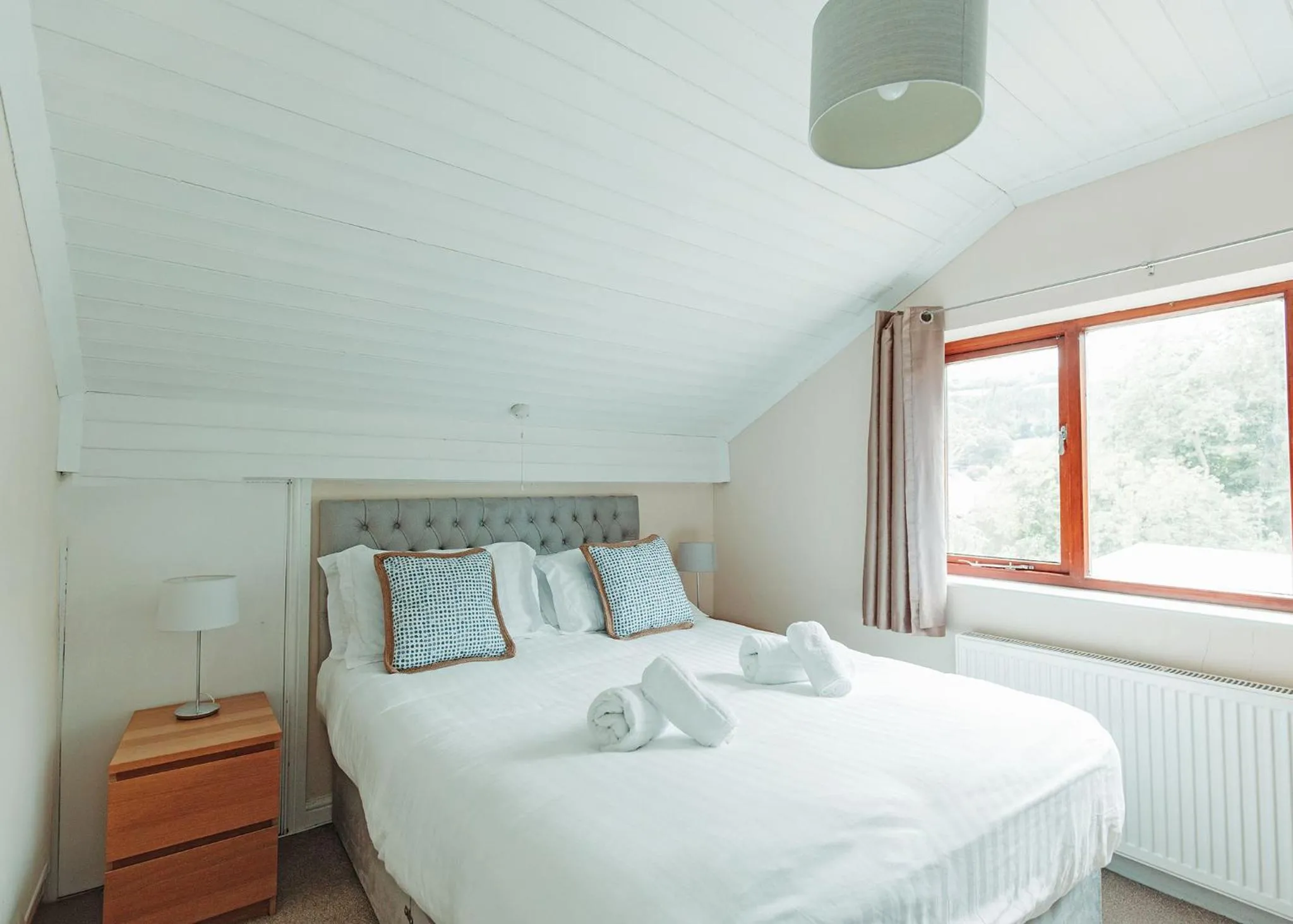 Property building, Bed in Herons Lake Retreat