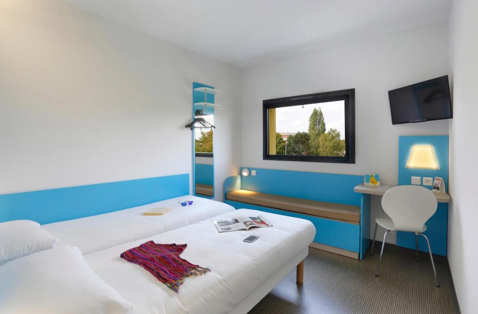 Bedroom, Bed in First Inn Hotel Blois