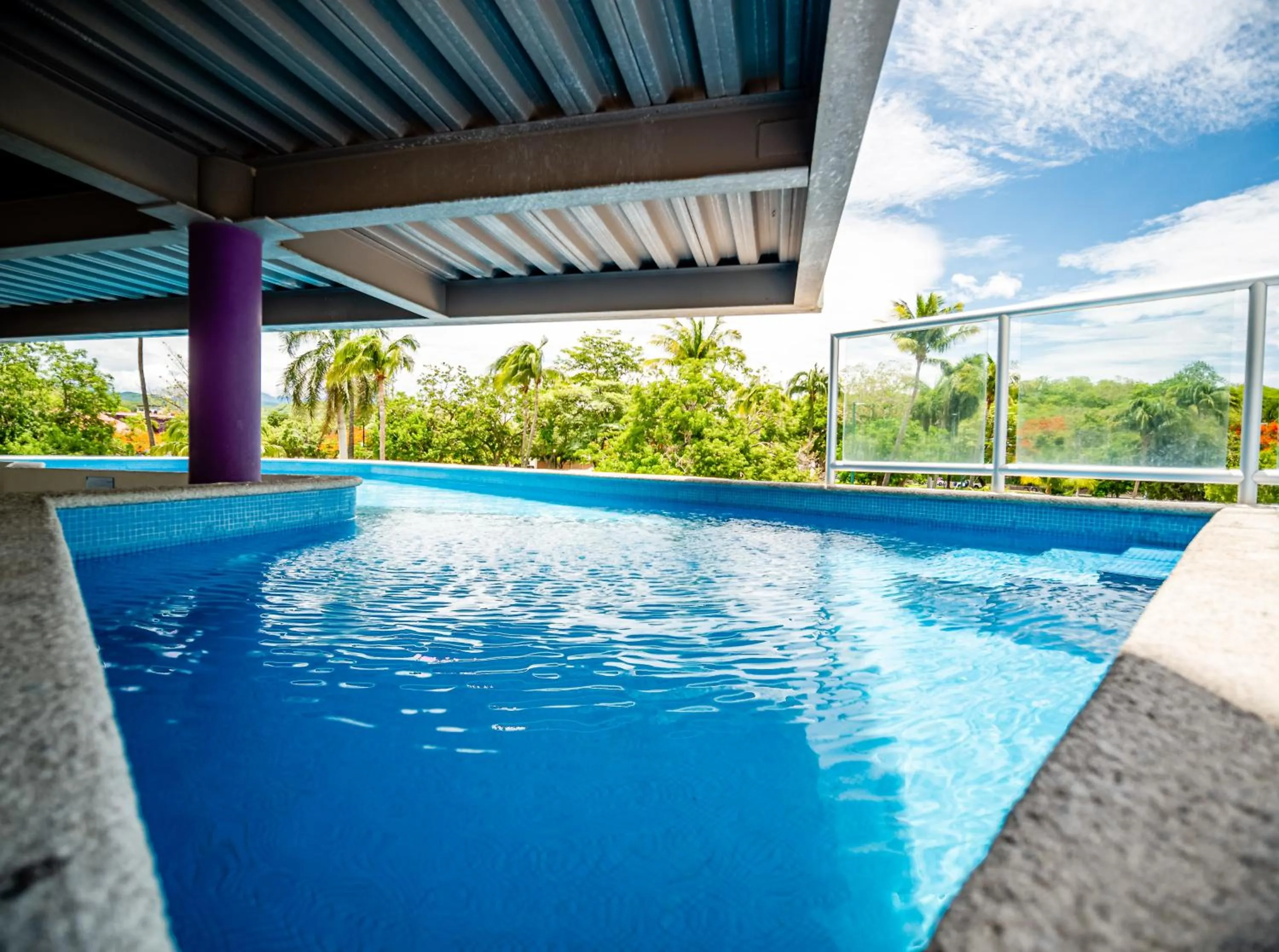 Pool view in AM Hotel y Plaza