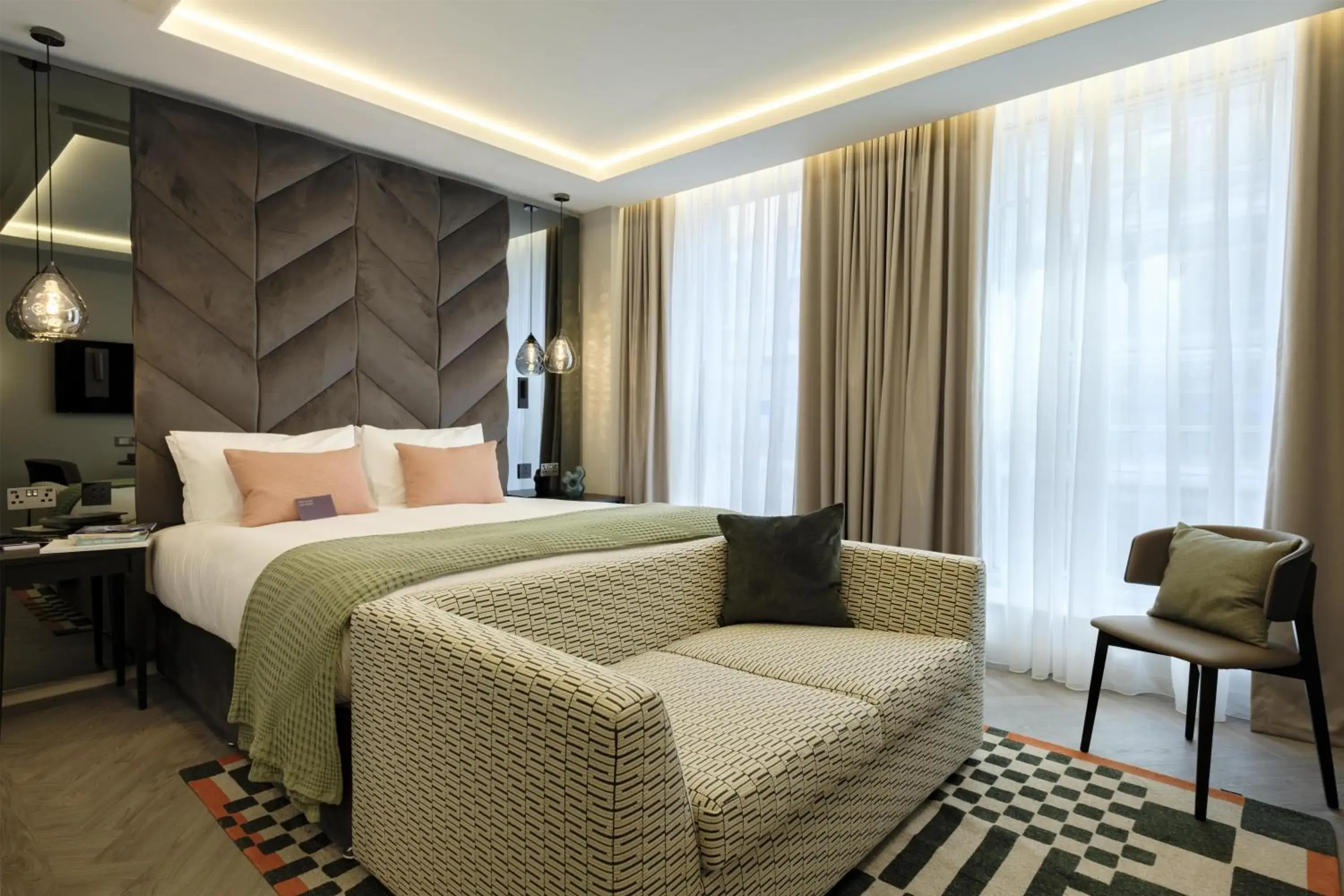 Studio Premier Room with Sofabed in The Wellington Glasgow by Adina Studio Premier Room with Sofabed in The Wellington Glasgow by Adina