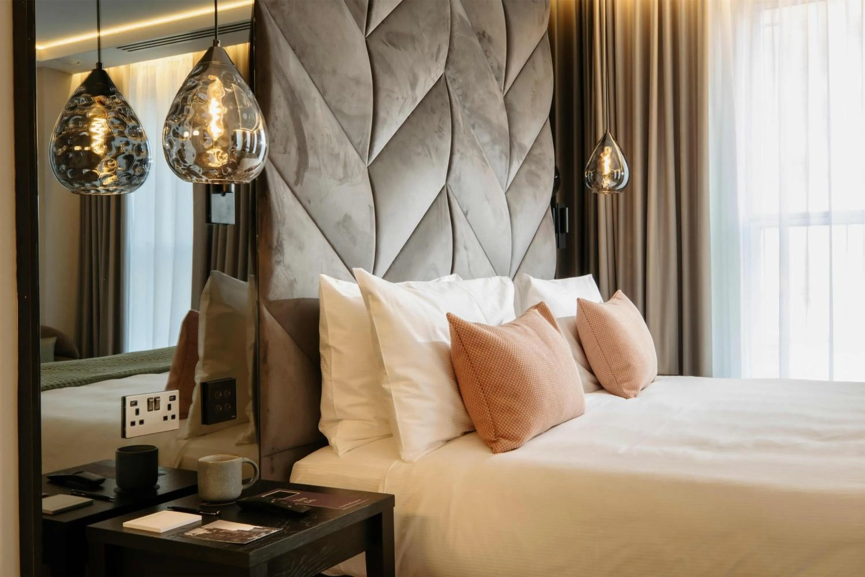 Photo of the whole room, Bed in The Wellington Glasgow by Adina