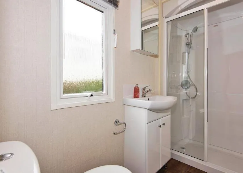 Bathroom in Tan Rallt Holiday Park & Spa