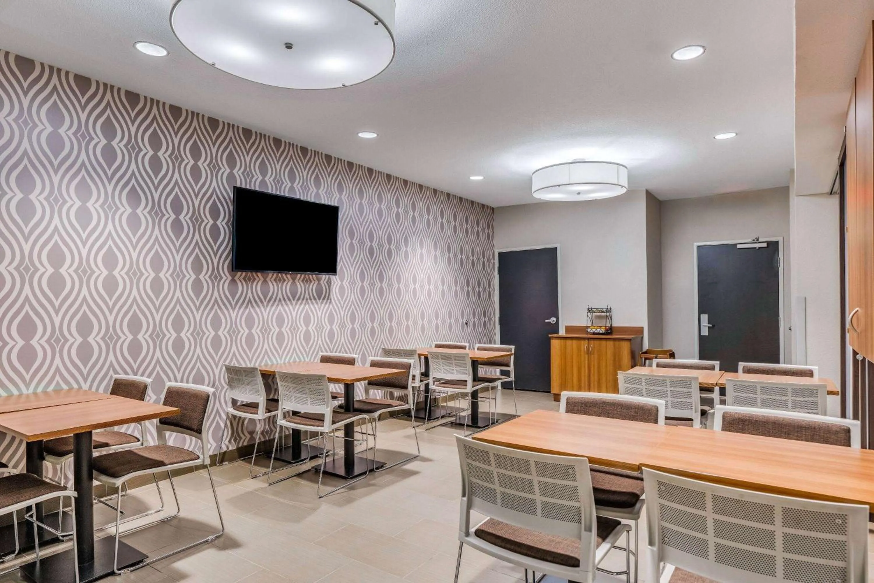 Restaurant/places to eat in Microtel Inn & Suites by Wyndham Sweetwater