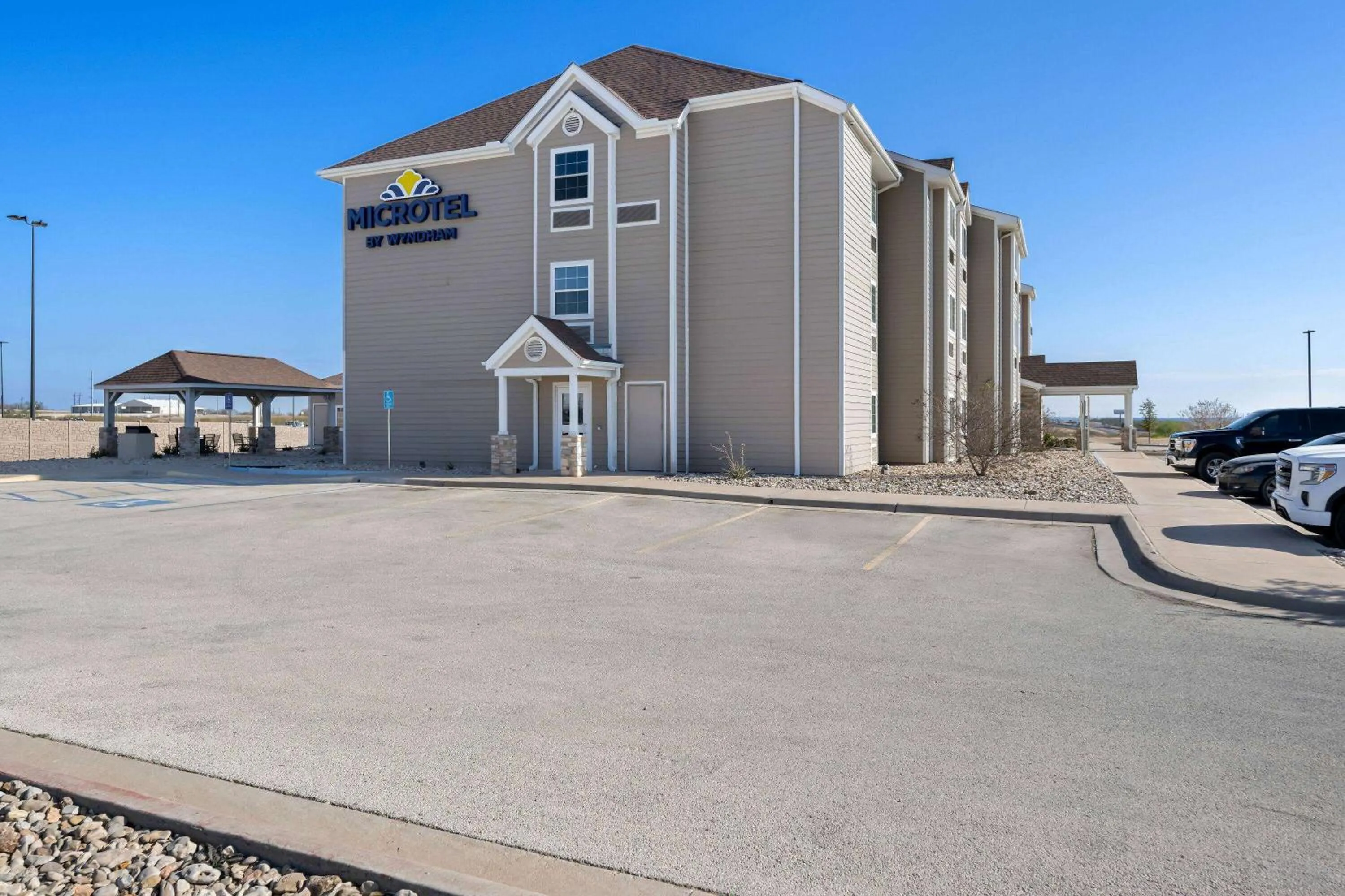 Property building in Microtel Inn & Suites by Wyndham Sweetwater