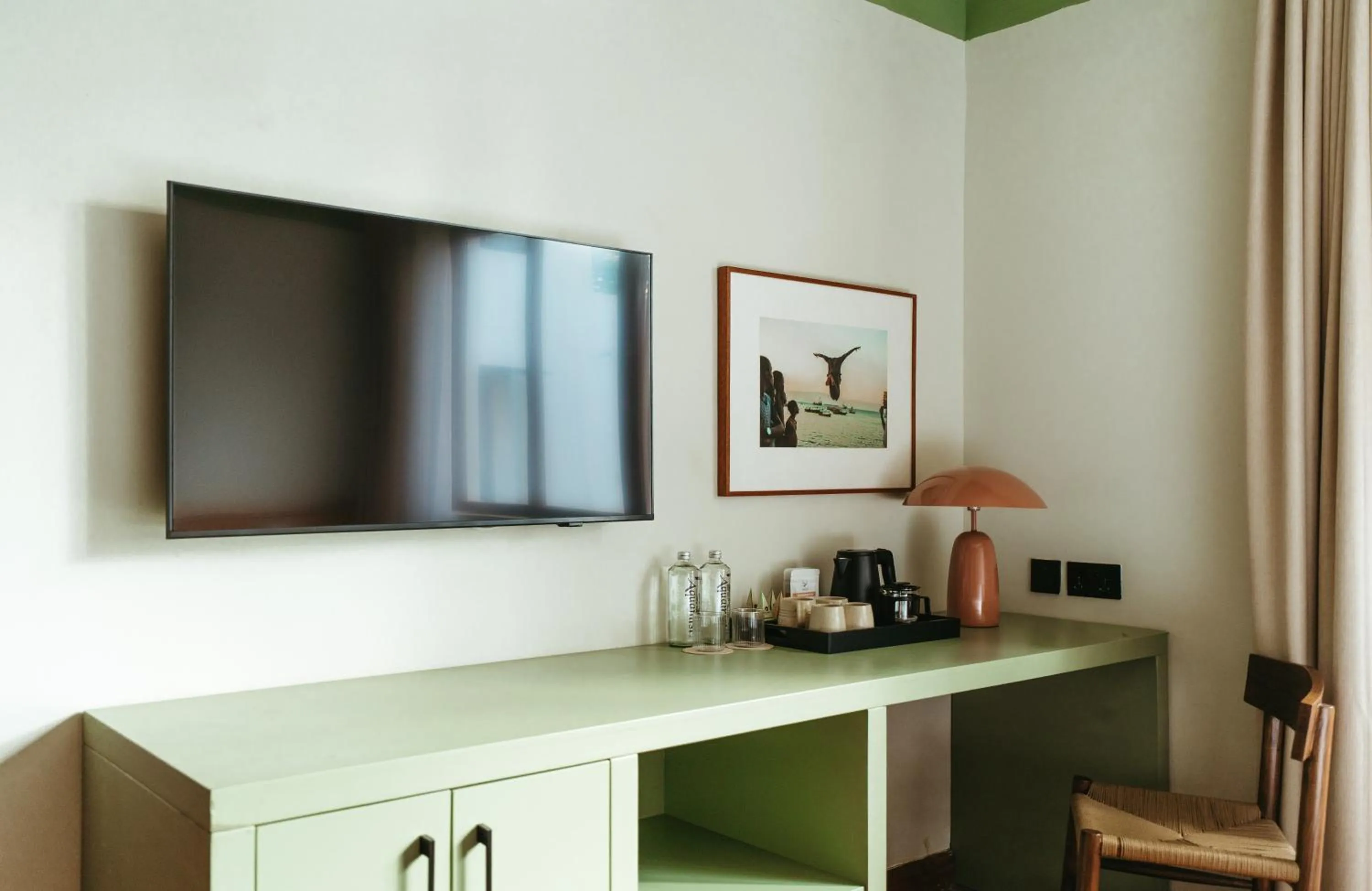 TV and multimedia in Céline & Lolo