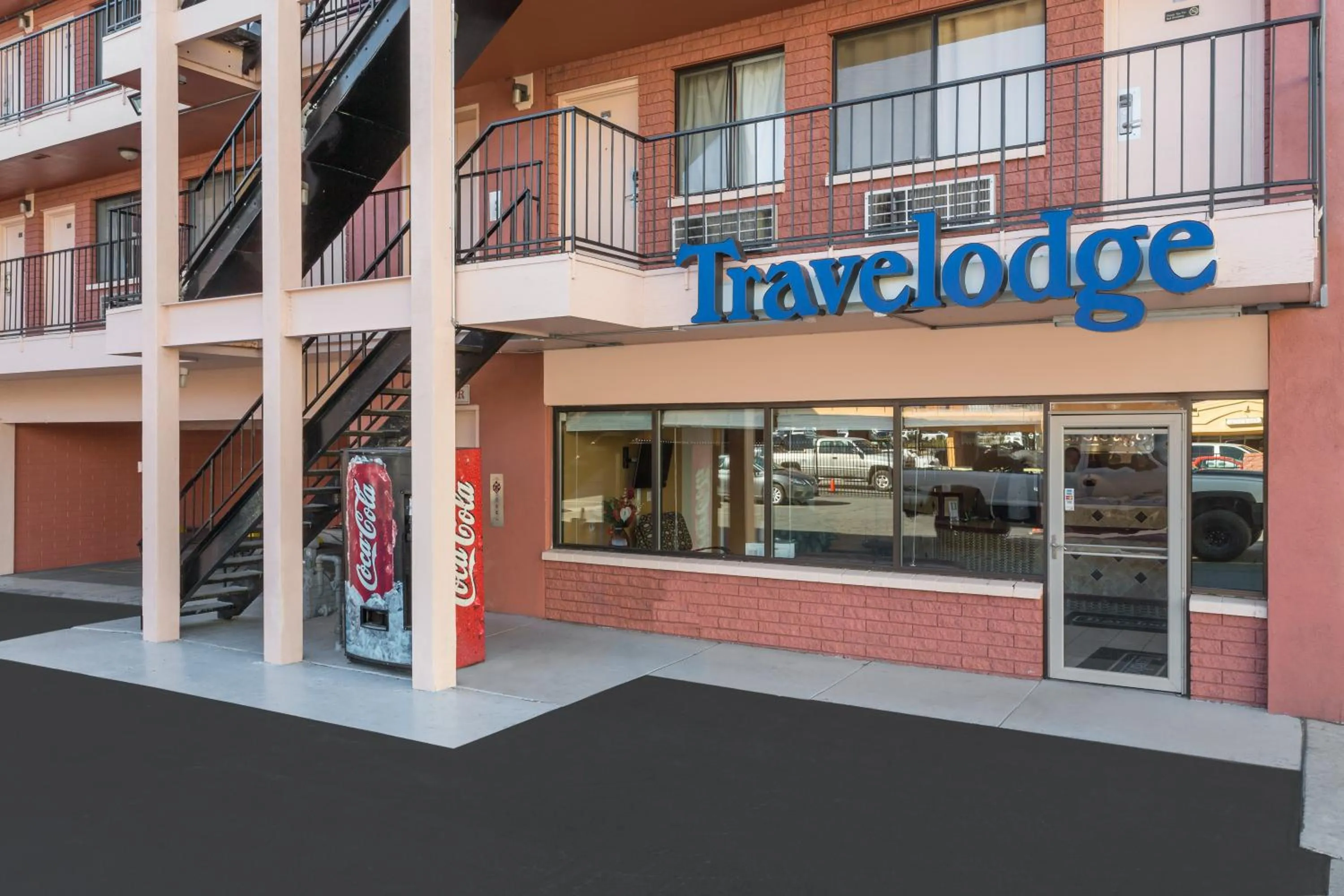 Facade/entrance in Travelodge by Wyndham Reno