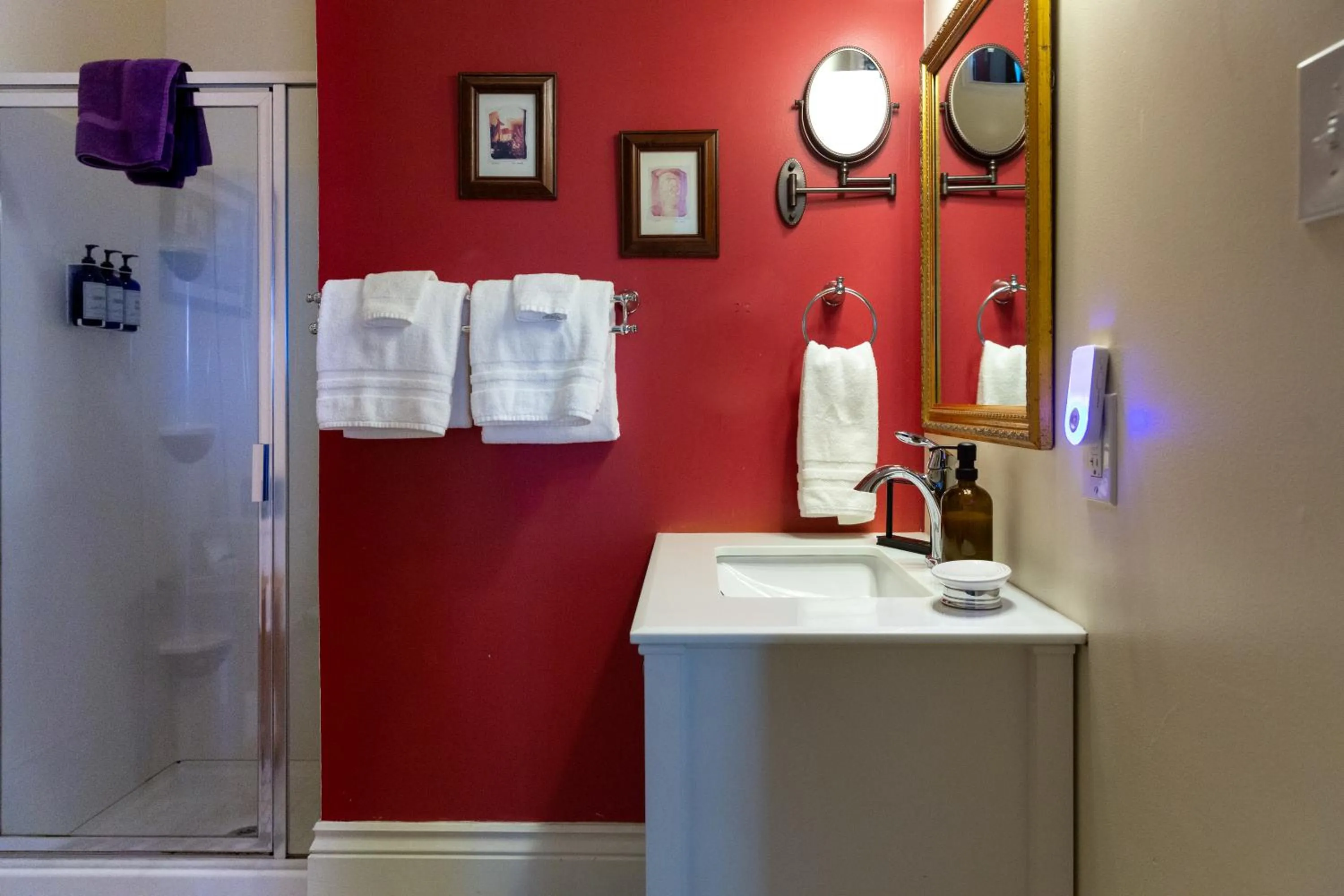 Bathroom in The Blue60 Marigny Inn