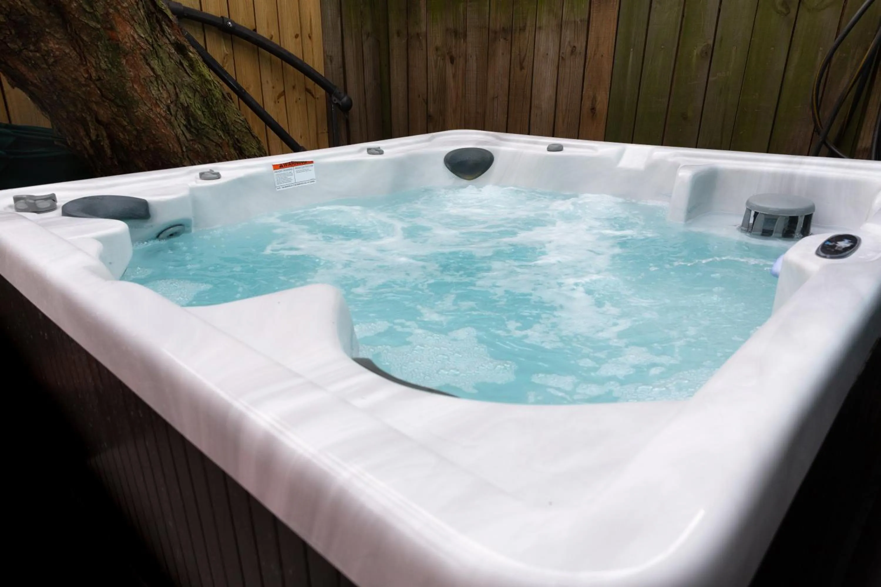 Hot Tub in The Blue60 Marigny Inn