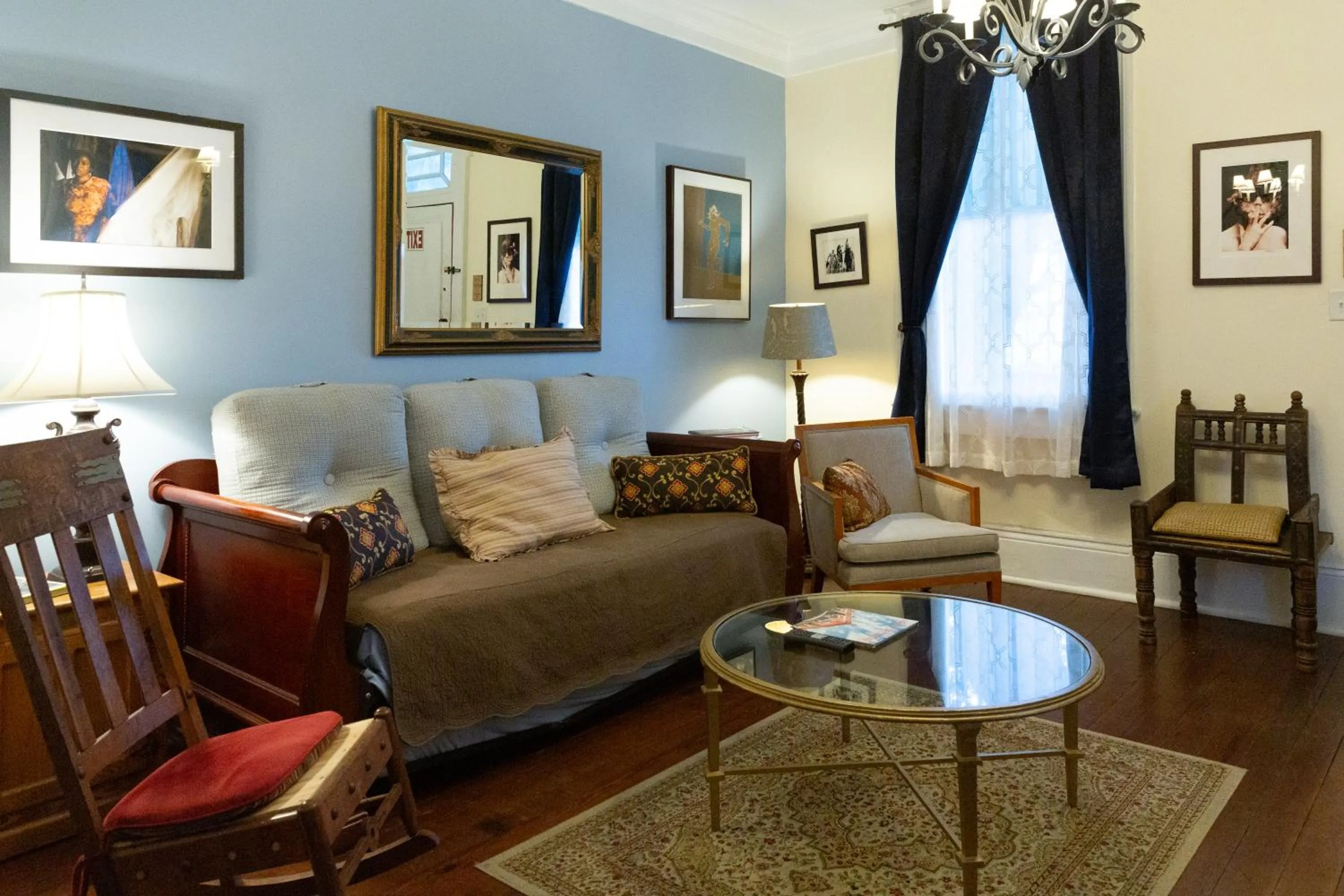 Bed in The Blue60 Marigny Inn