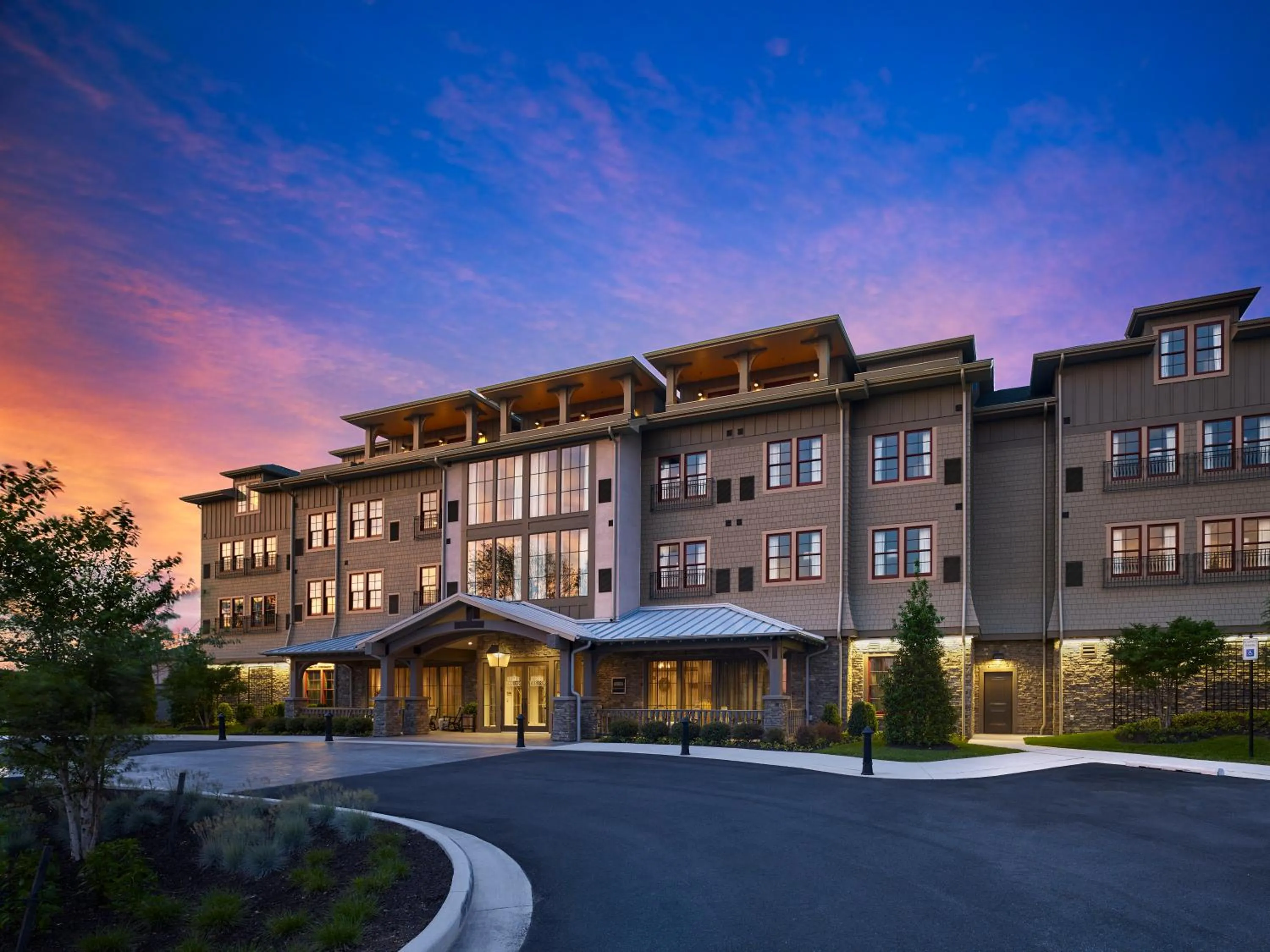 Facade/entrance in The Inn at Chesapeake Bay Beach Club