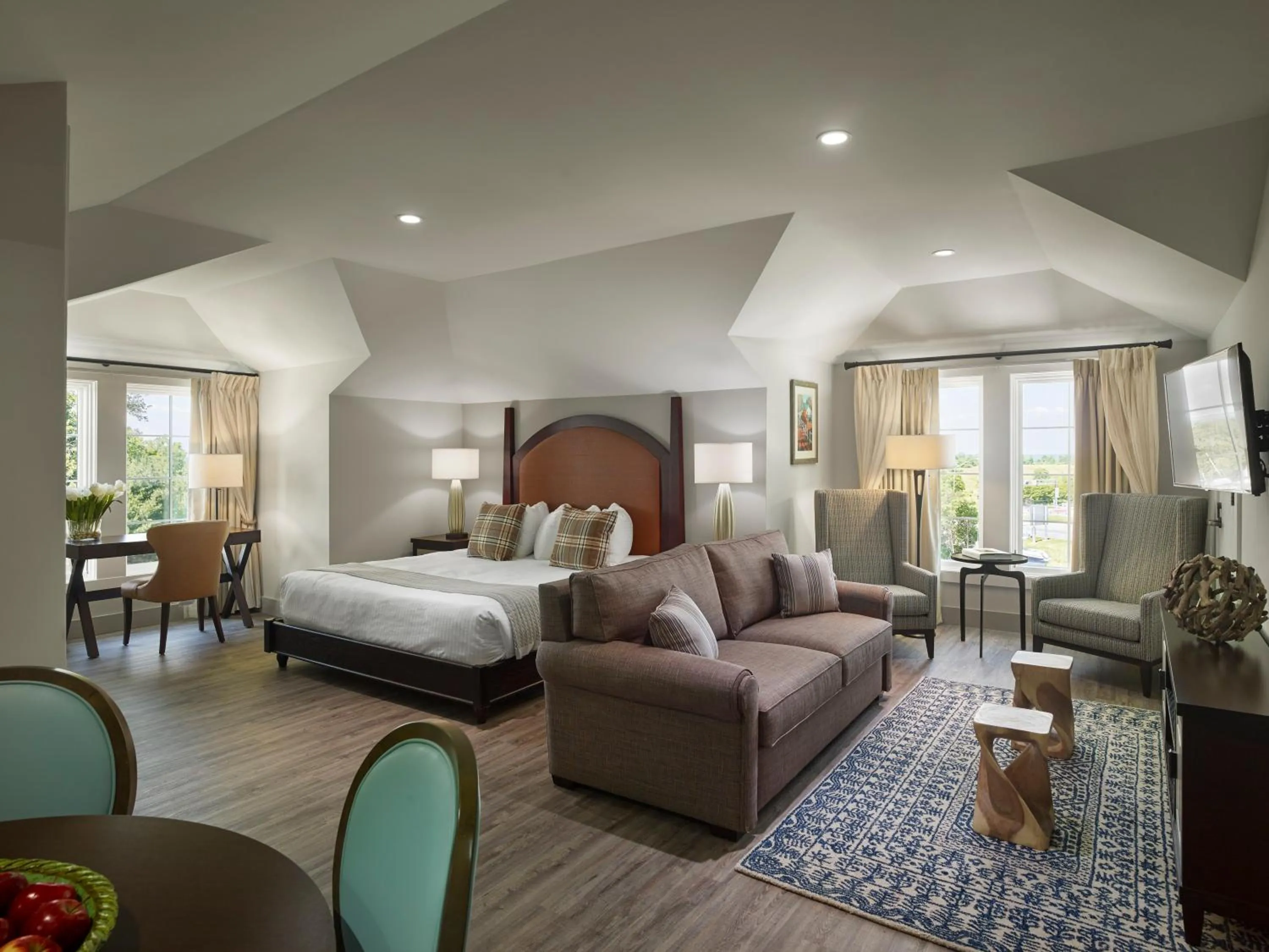 Photo of the whole room, Bed in The Inn at Chesapeake Bay Beach Club