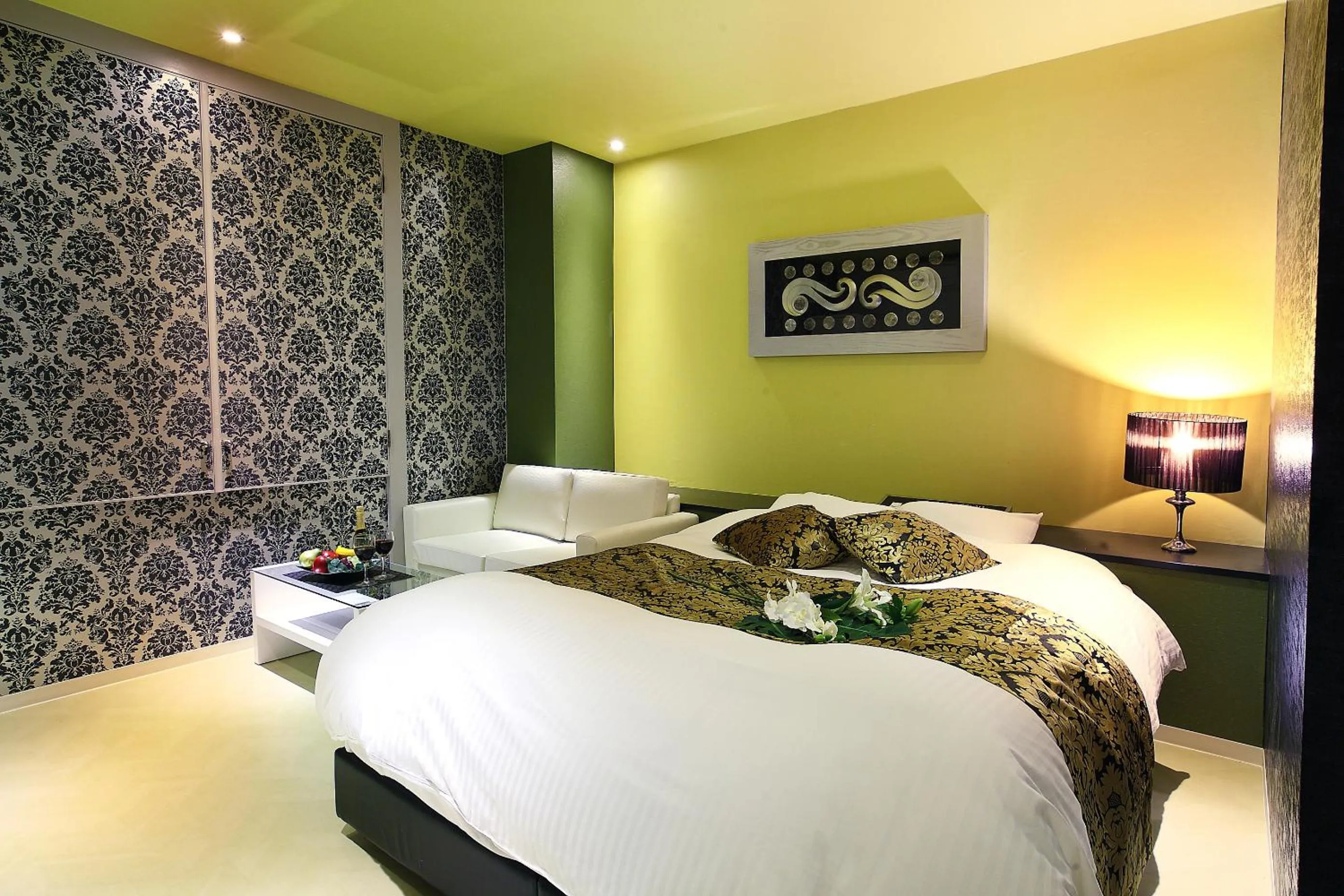 Bed in Hotel L'eclair (Adult Only)