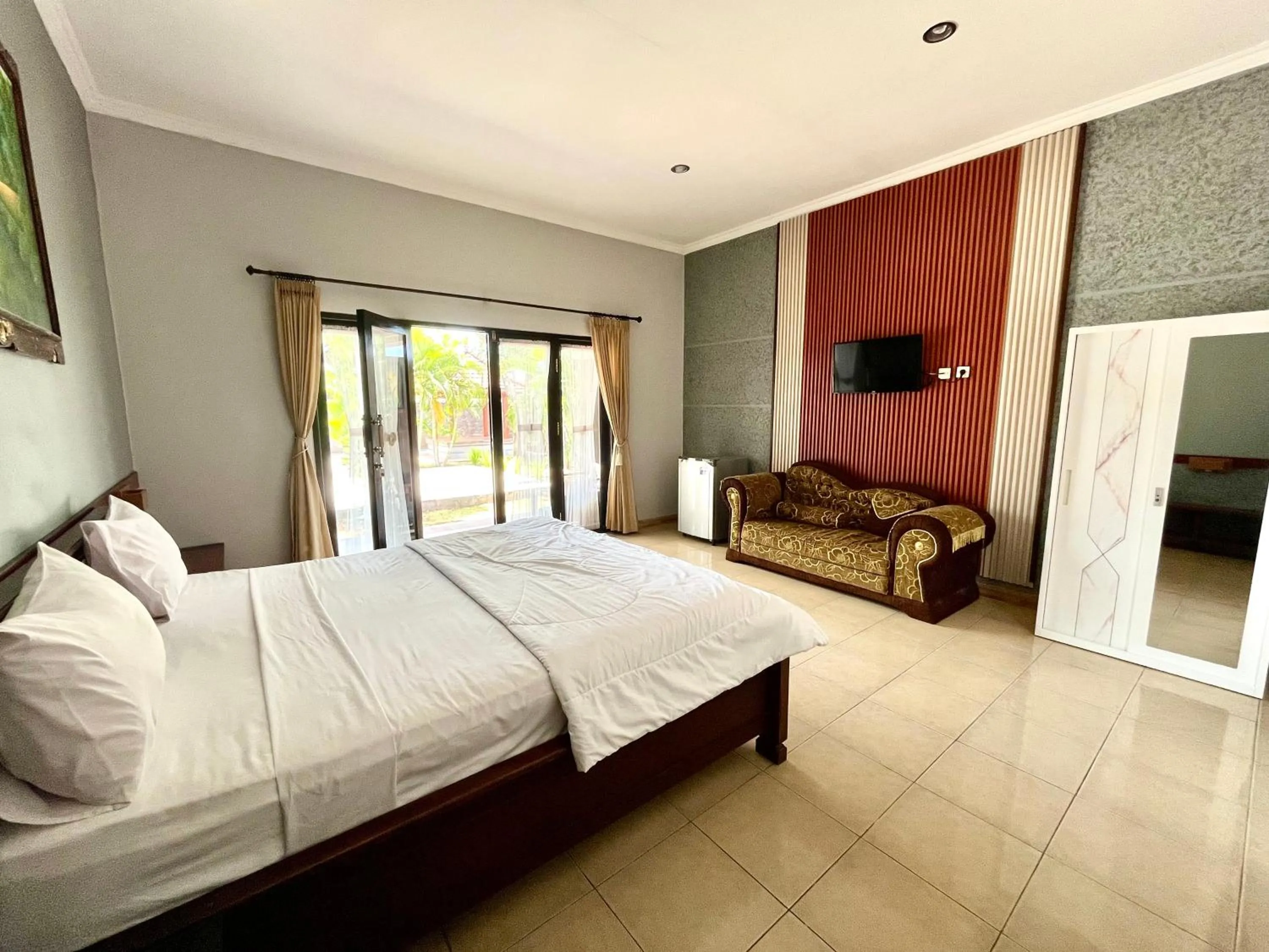 Bed in Prabhu Suites