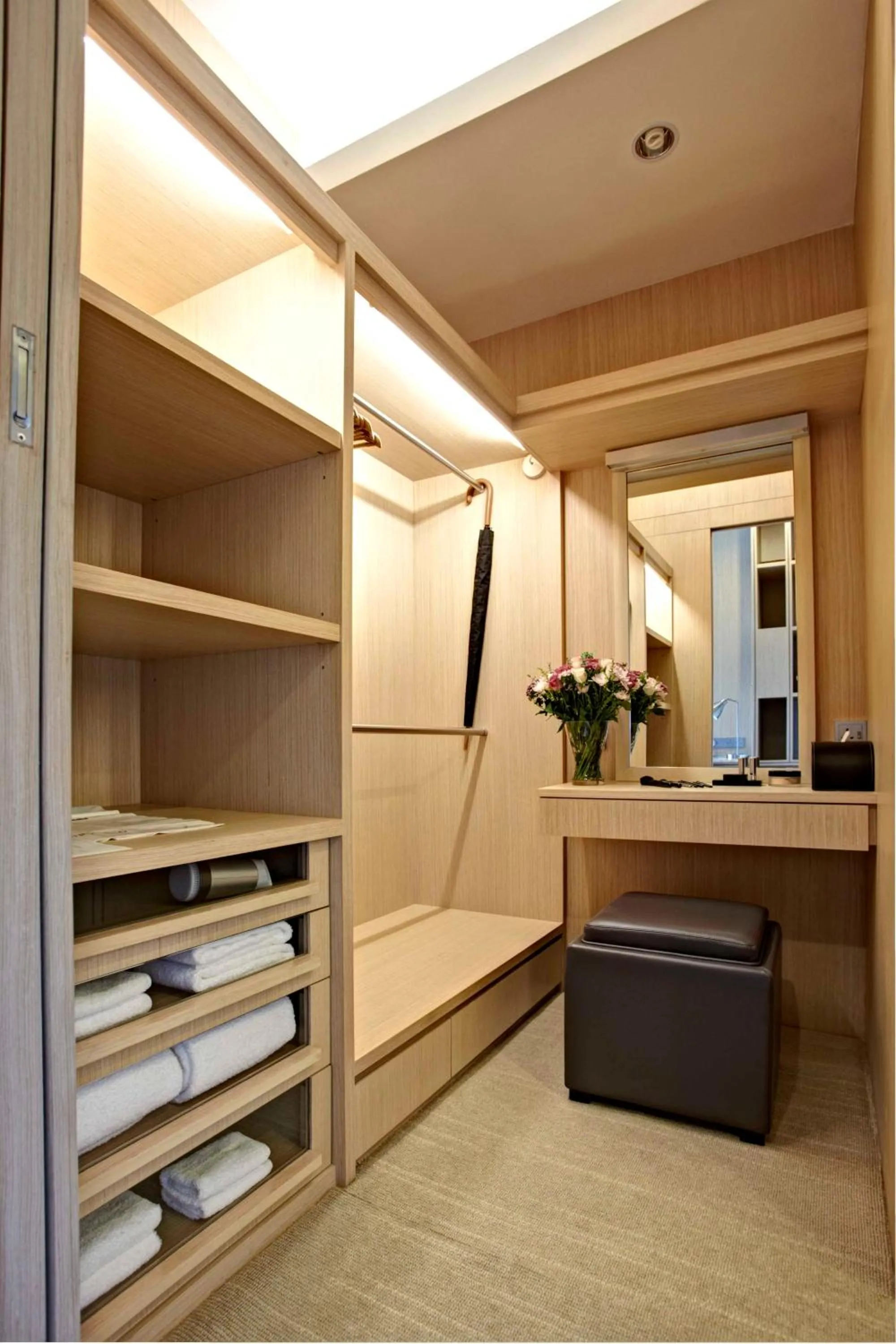 Bathroom, Bed in Great World Residences