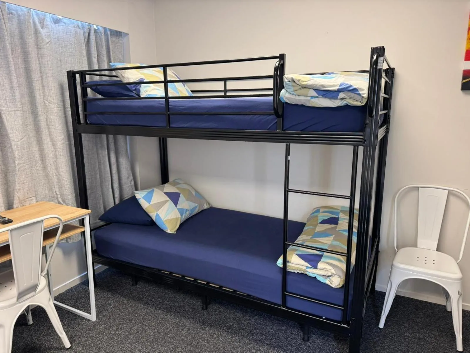 bunk bed, Bed in Backpackers Central Hamilton