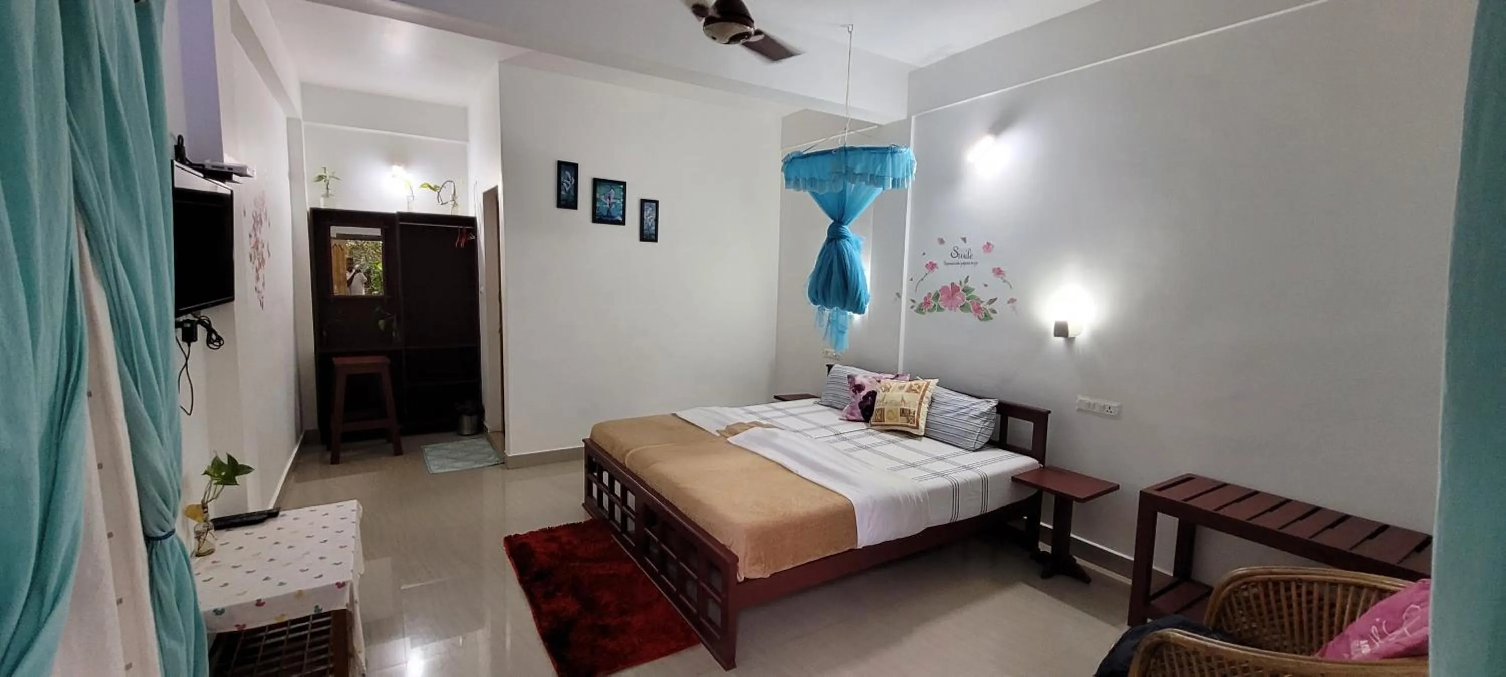 Bed in Periyar Inn
