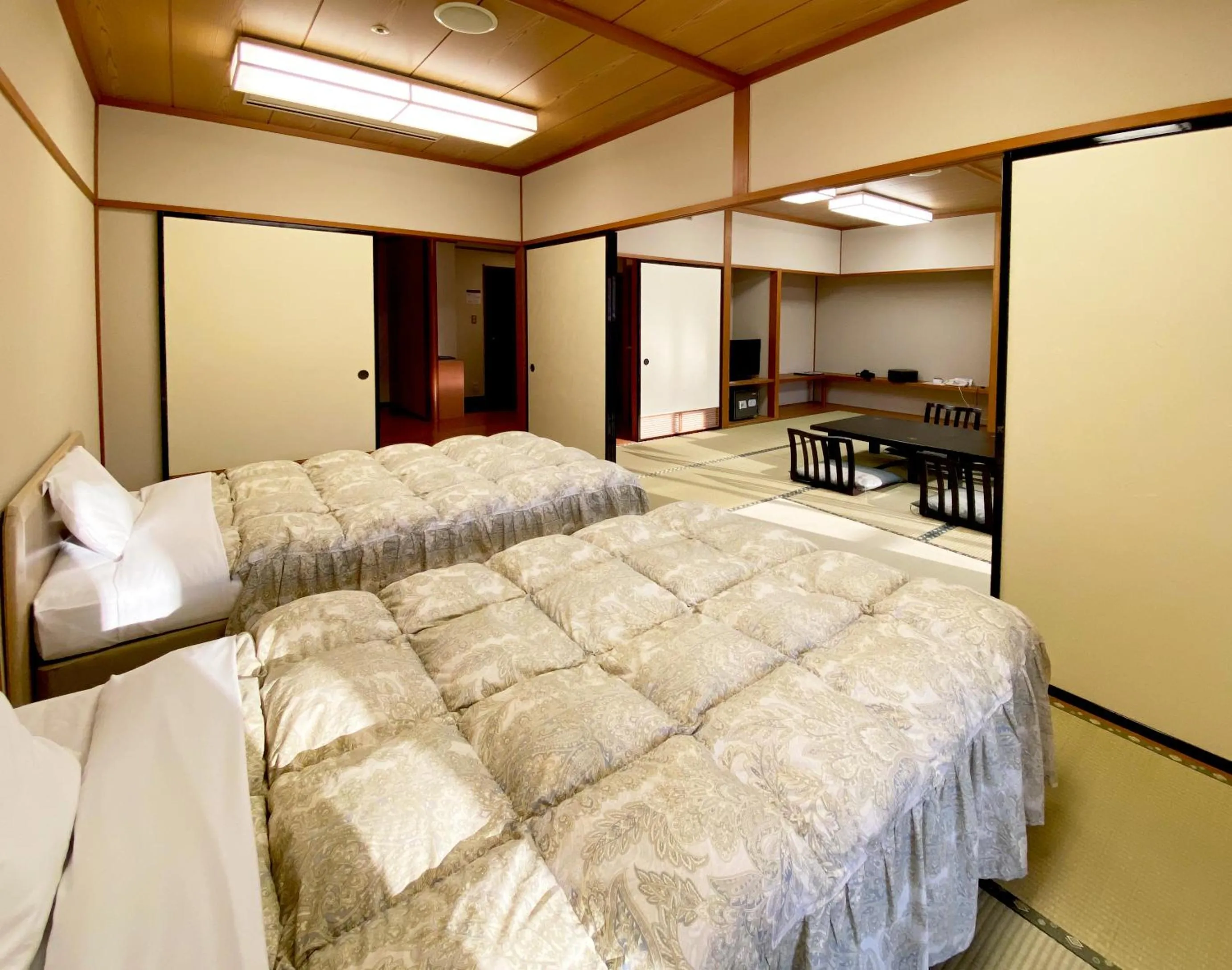 Bed in Hotel Gyokusen