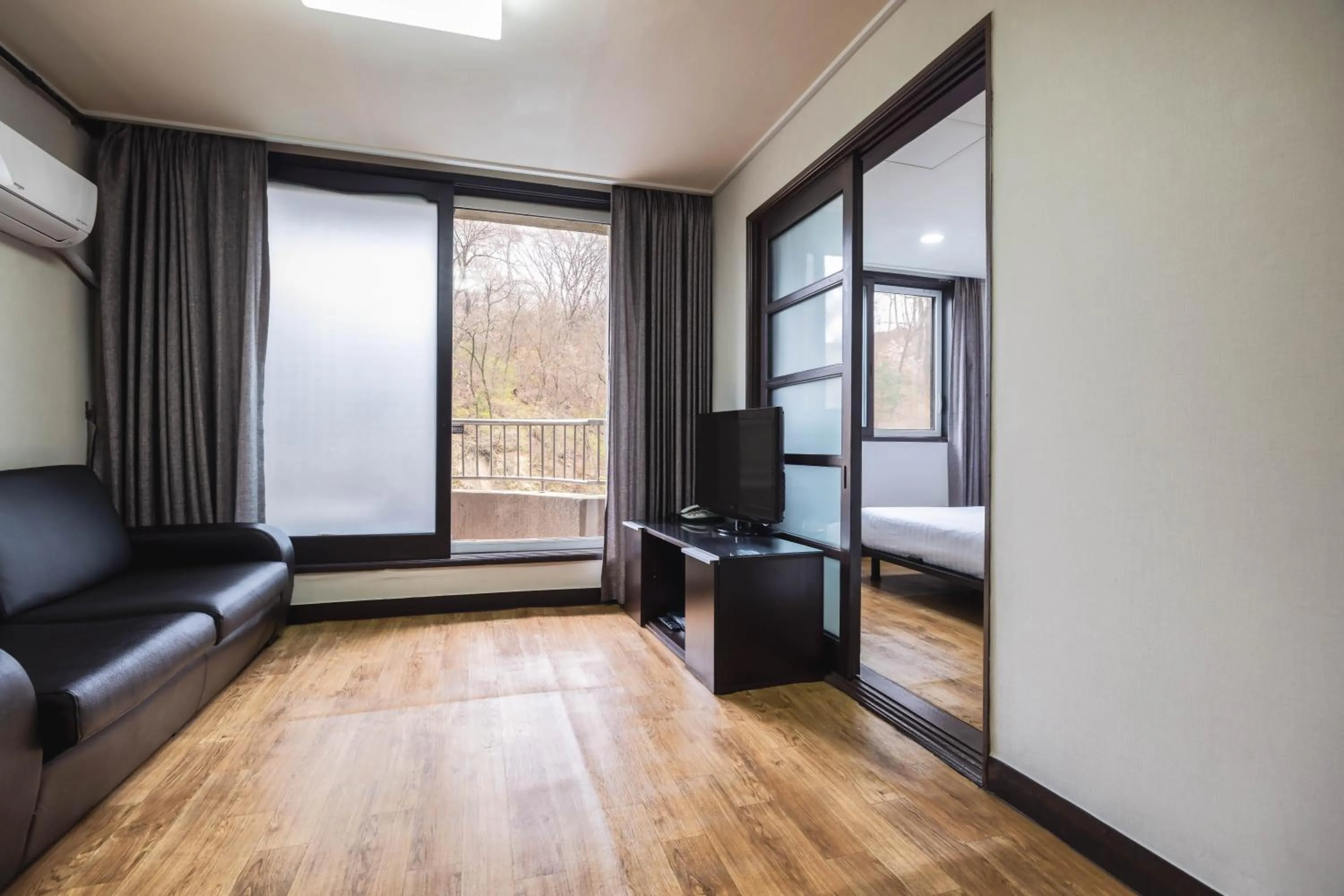 Living room in KensingtonResort JirisanNamwon