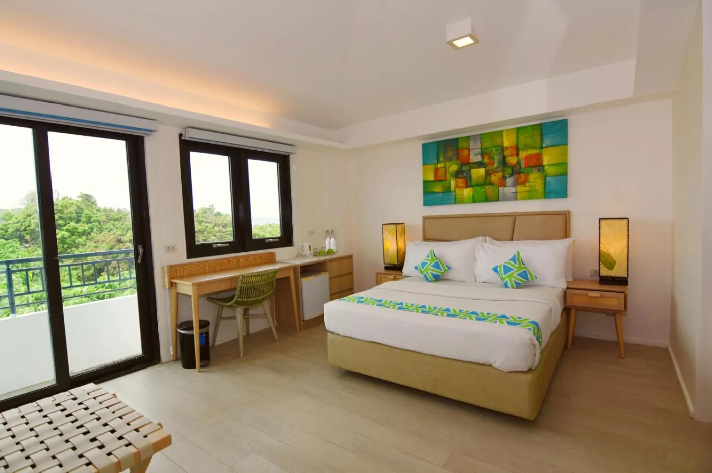 Photo of the whole room, Bed in Lime Hotel Boracay