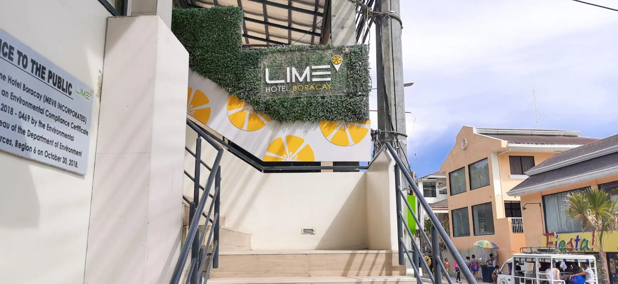 Facade/entrance in Lime Hotel Boracay