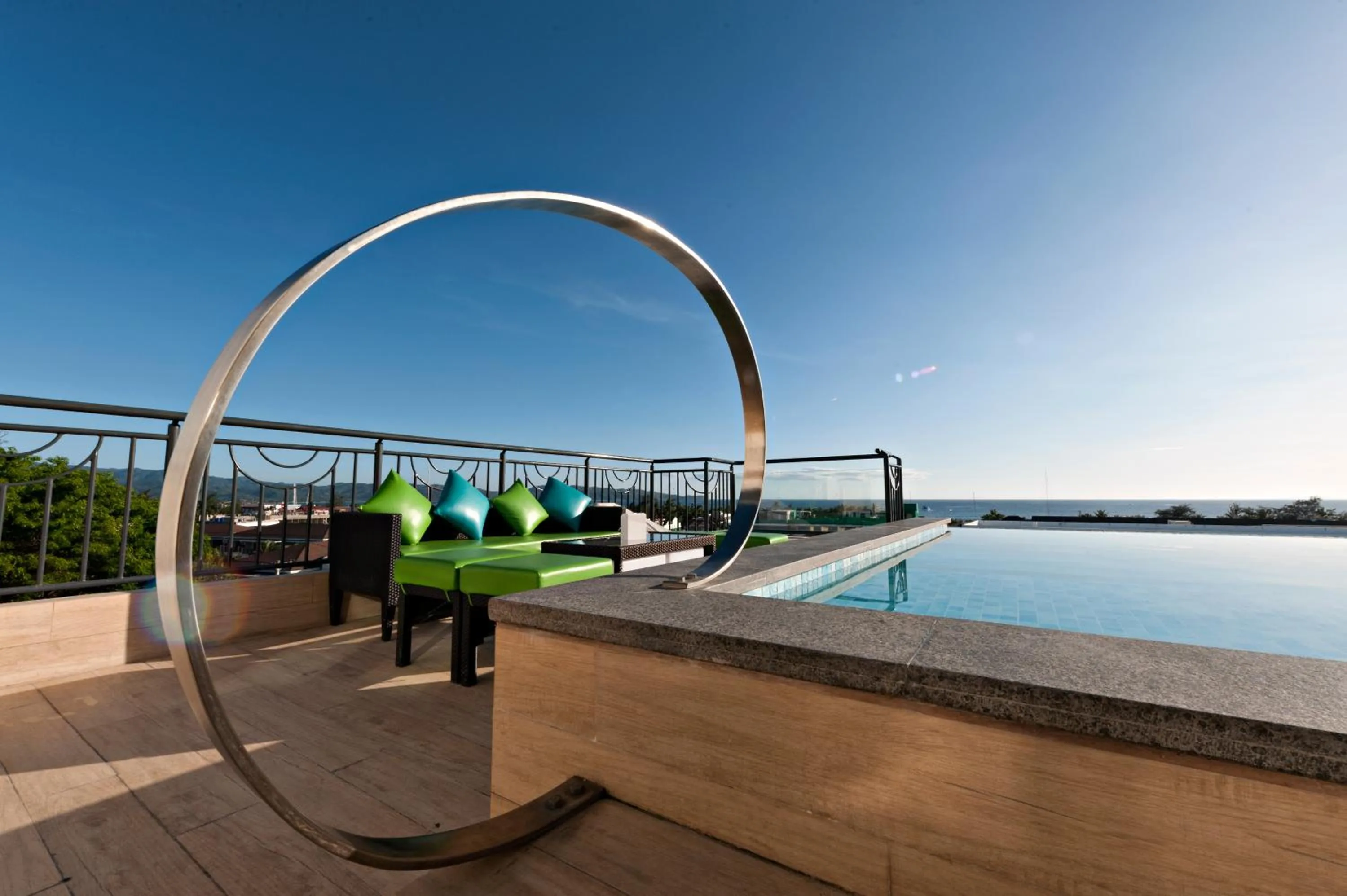 Day in Lime Hotel Boracay