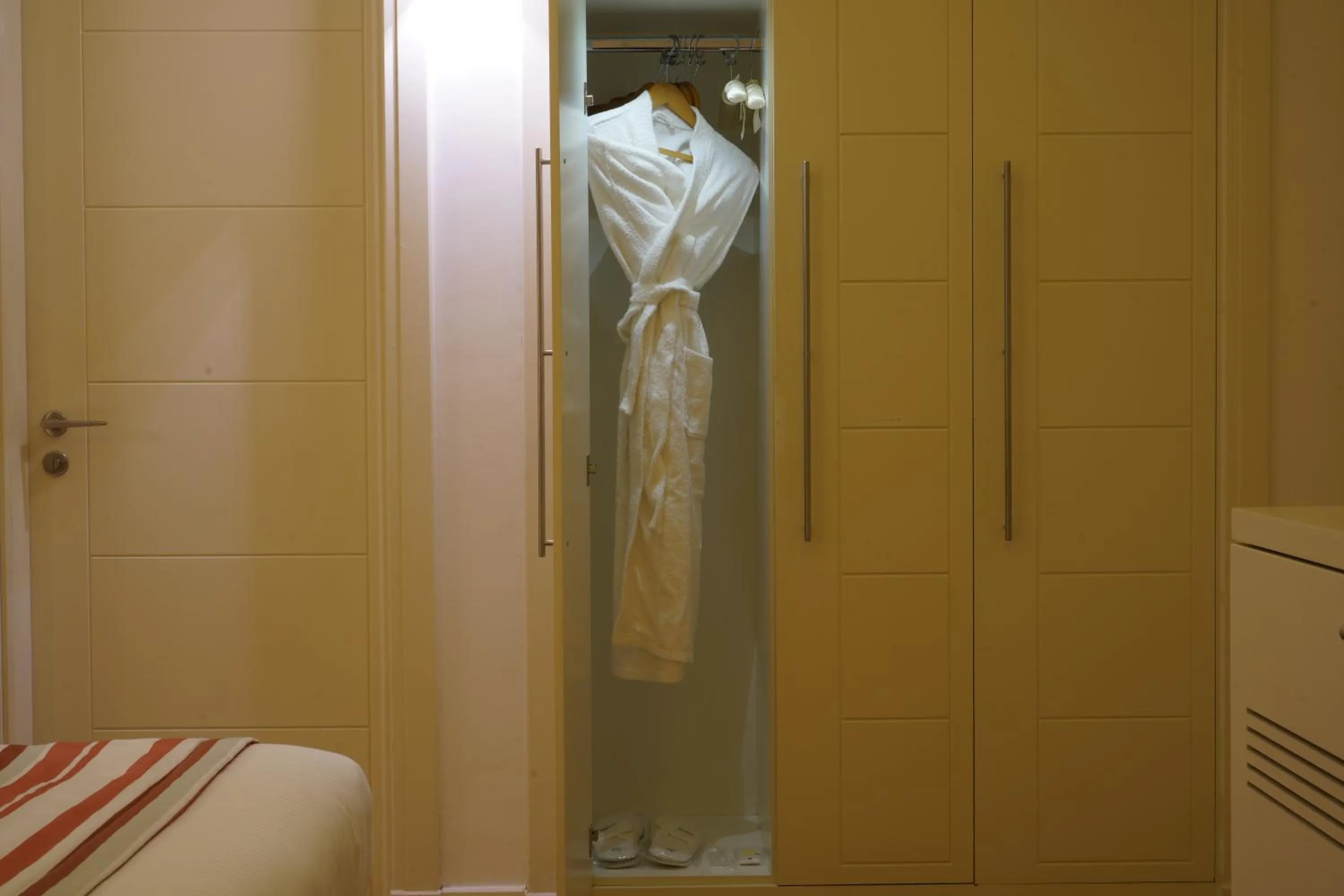 Bathroom in Golden Tulip Downtown Abu Dhabi