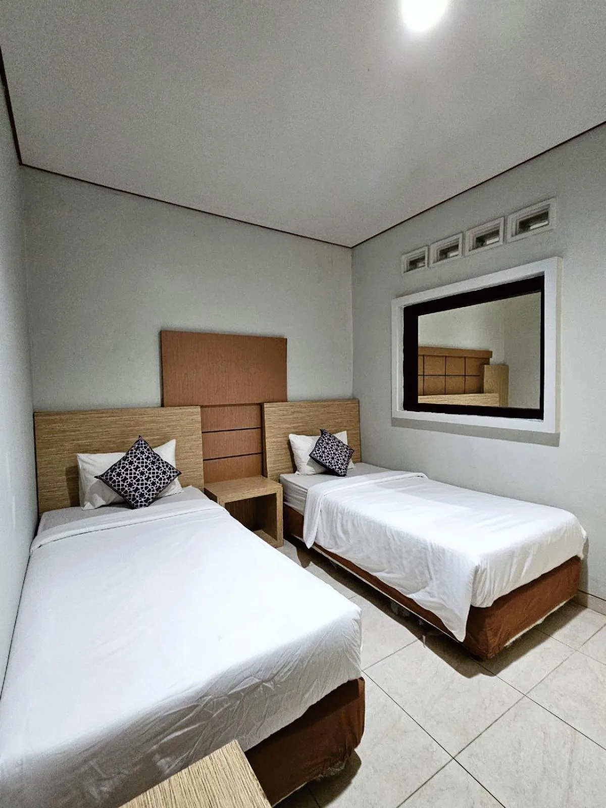 Family, Bed in Airlangga Hotel