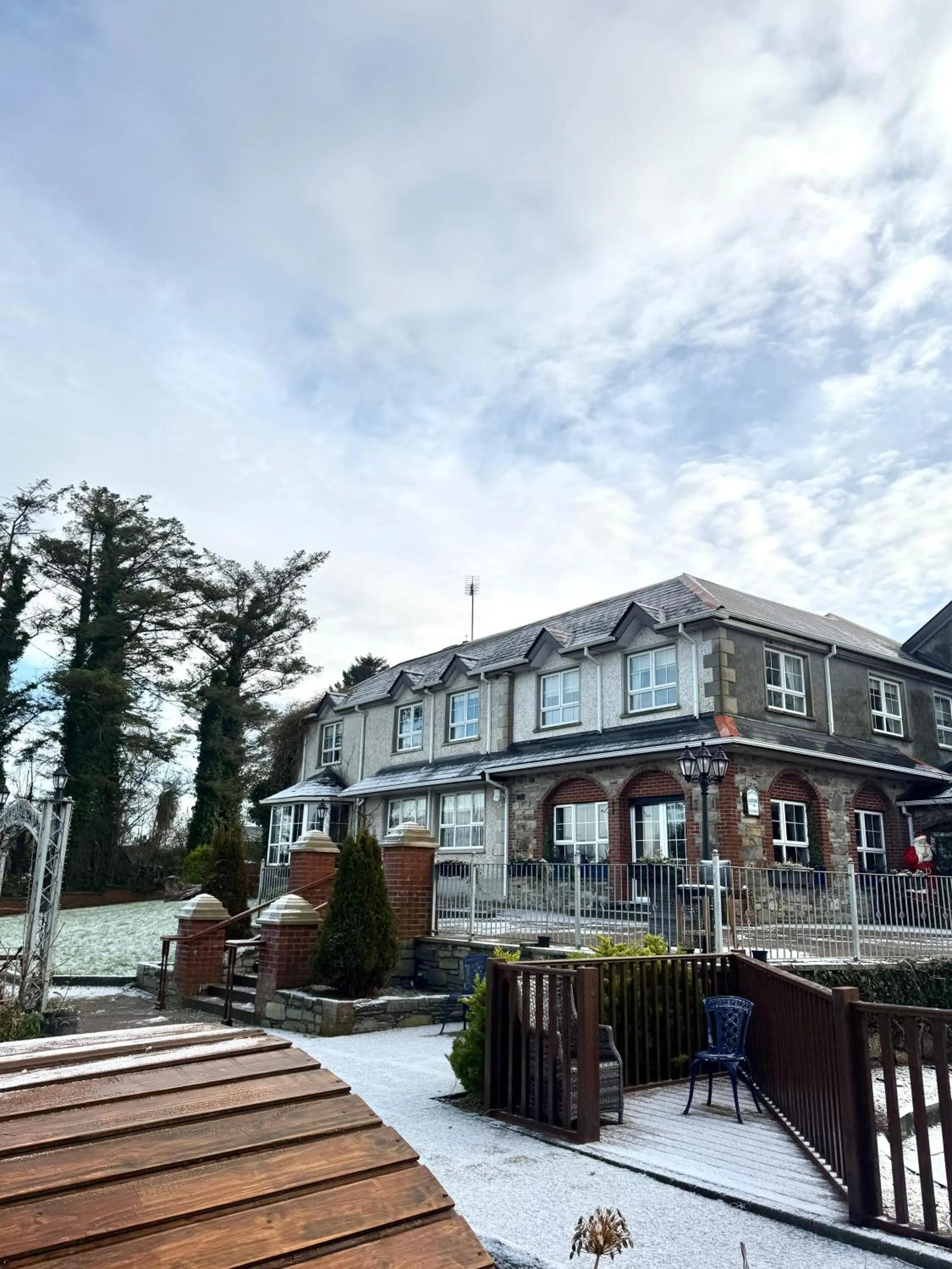 Property building in Dulrush Lodge Guest House, Restaurant and Self-Catering