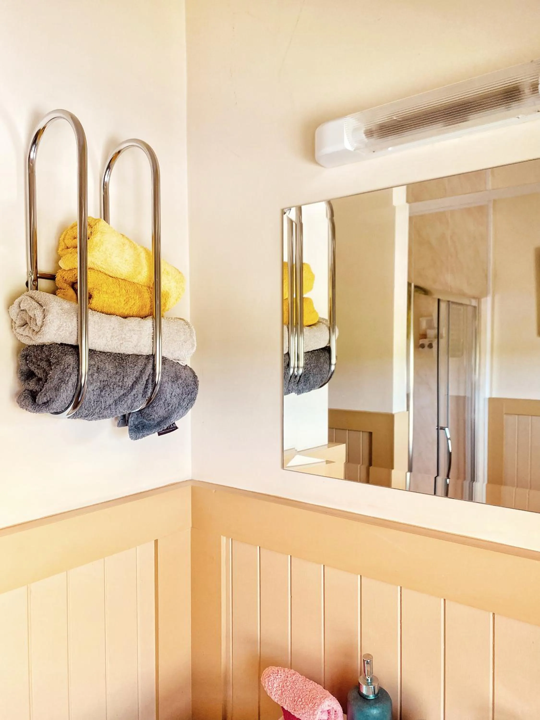 towels in Dulrush Lodge Guest House, Restaurant and Self-Catering