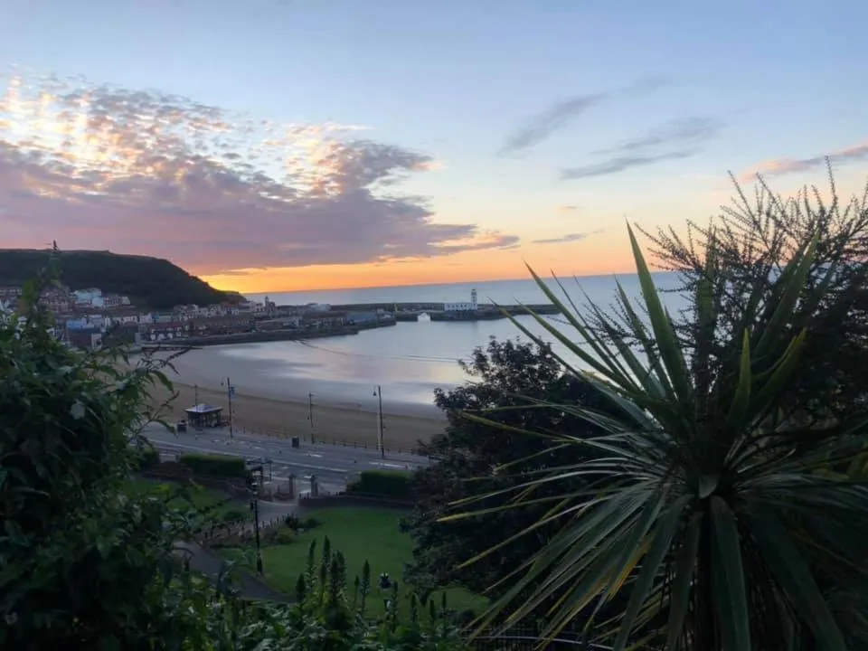 Neighbourhood in Harcourt Place