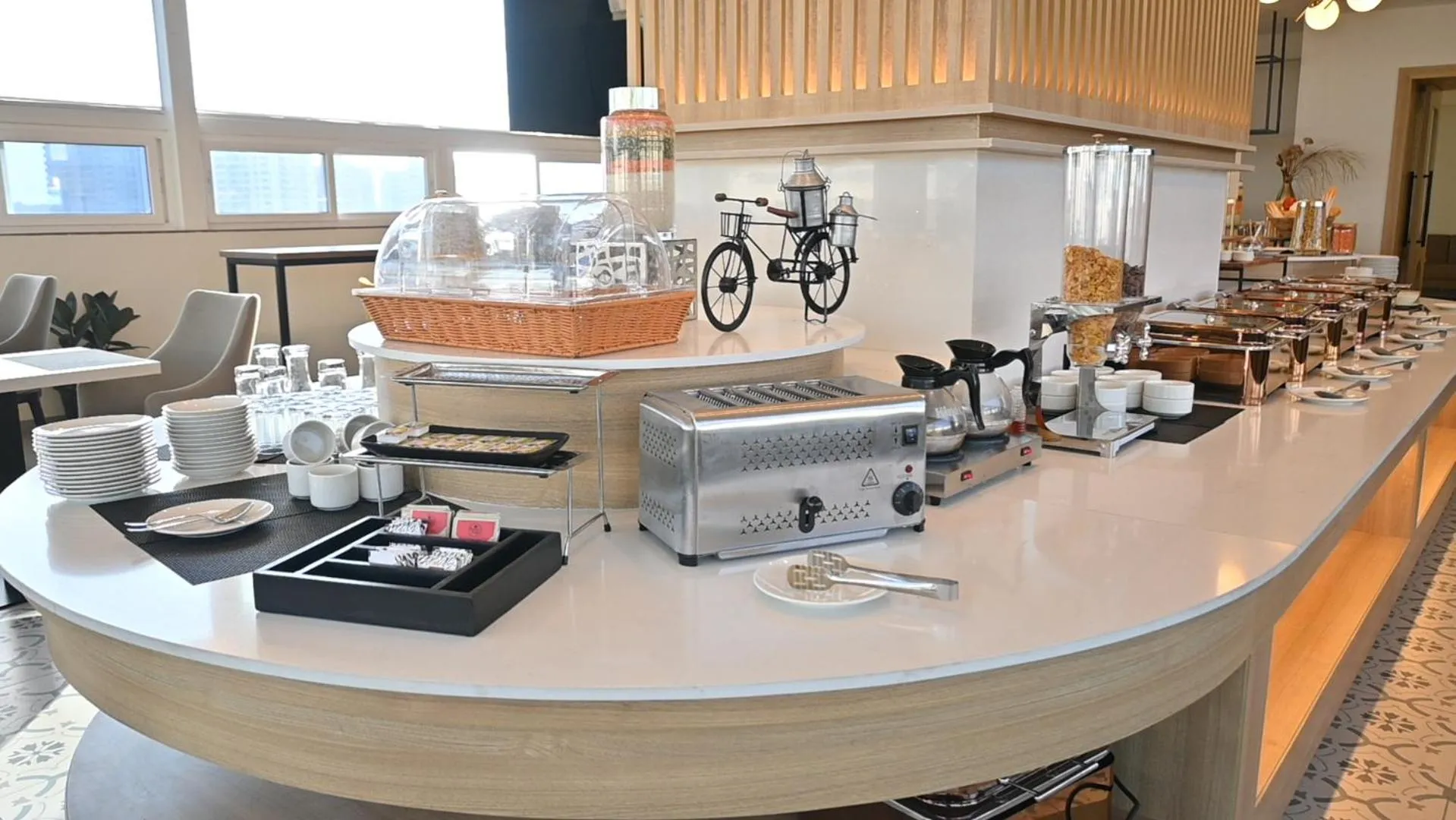 Buffet breakfast in Hotel Lenexa by Bestinn Leisure