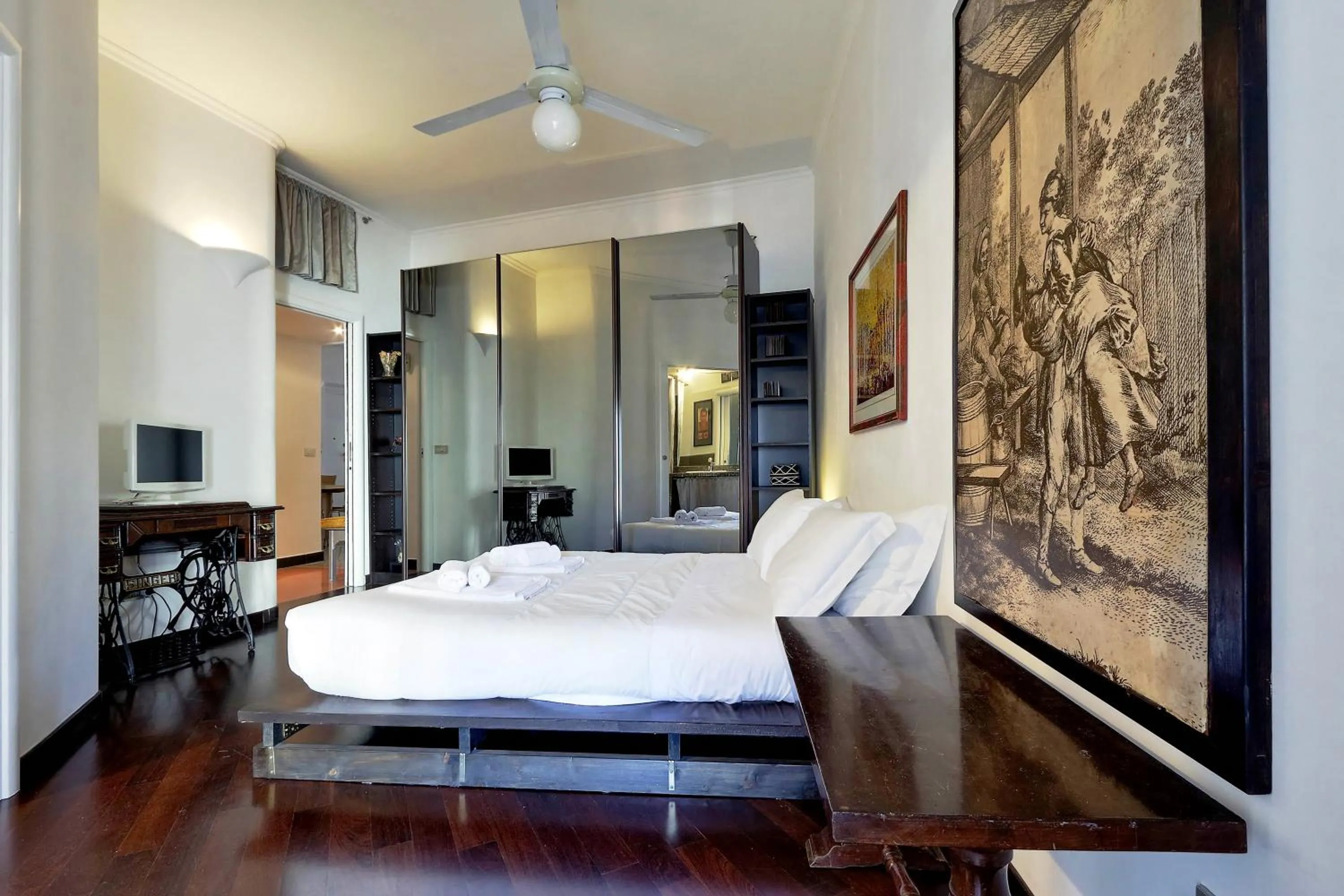 Bedroom, Bed in Clementina