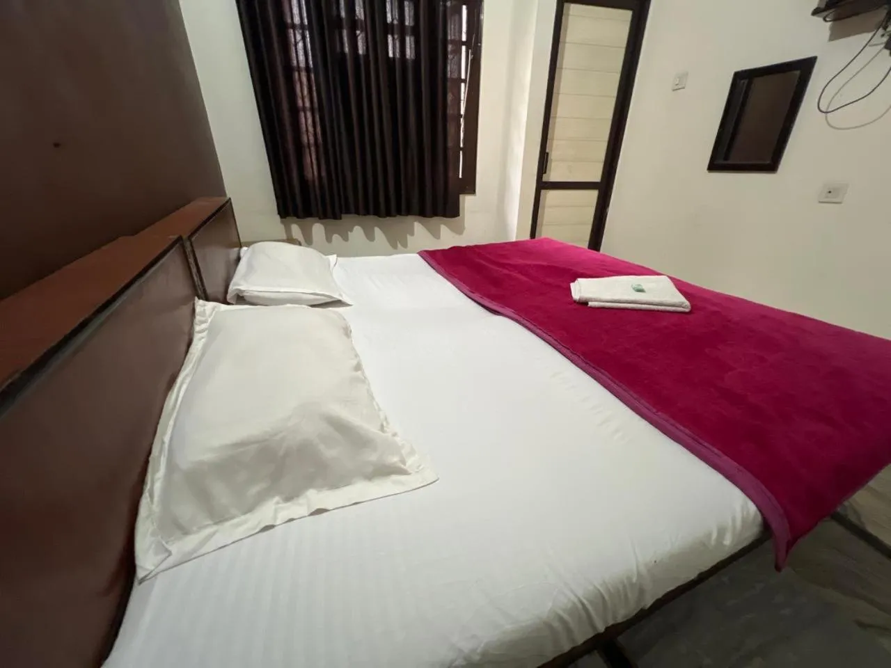 Bed in Hotel Blessing Inn