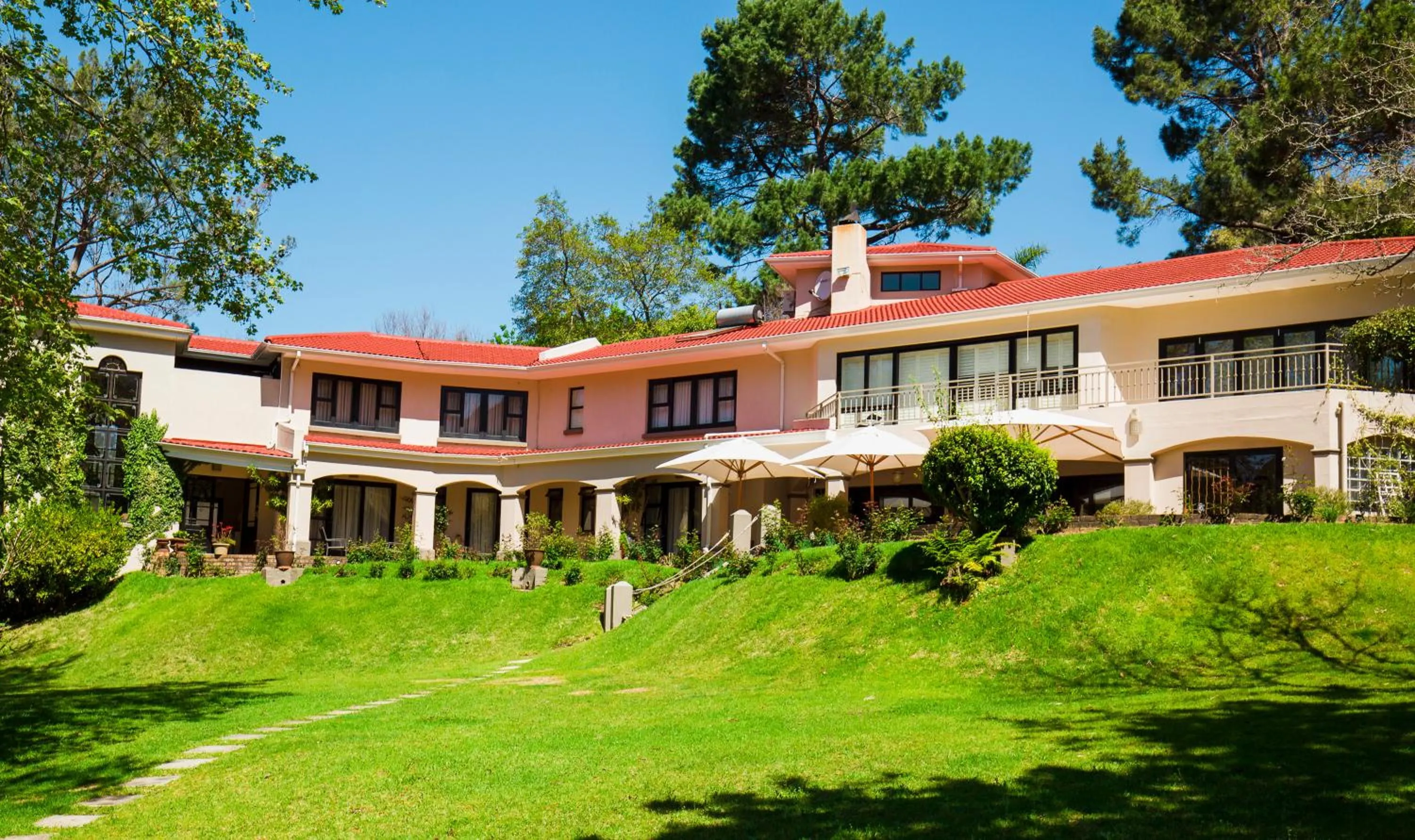 Property building in Southern Light Country House