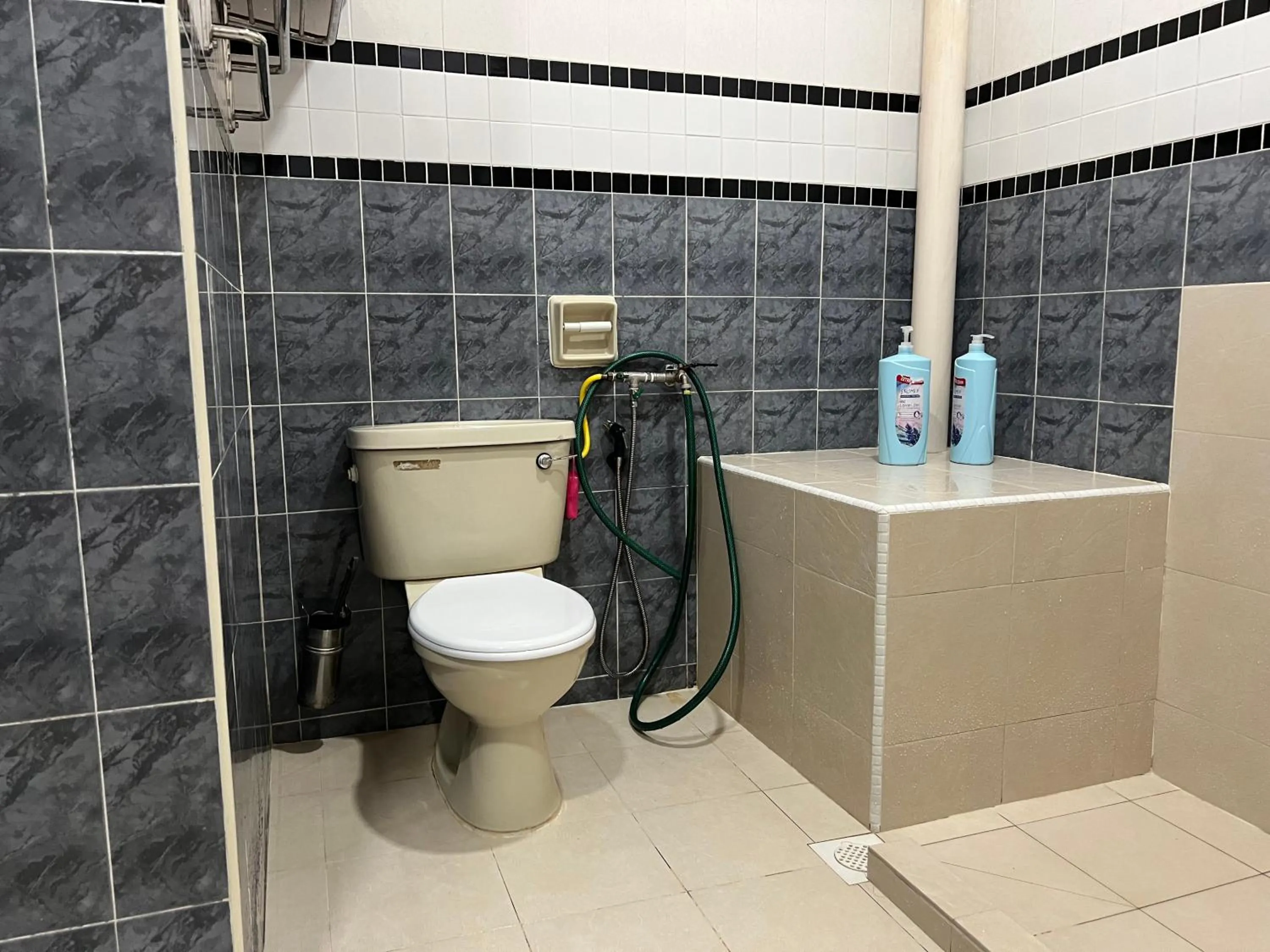 Jiaxin Homestay - Desa Terbau 家馨民宿