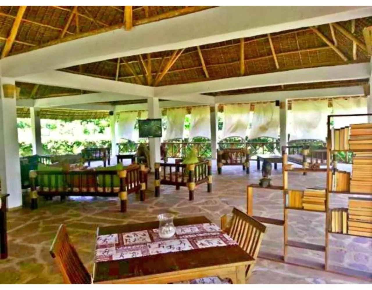 Restaurant/places to eat in Eco Villas Watamu
