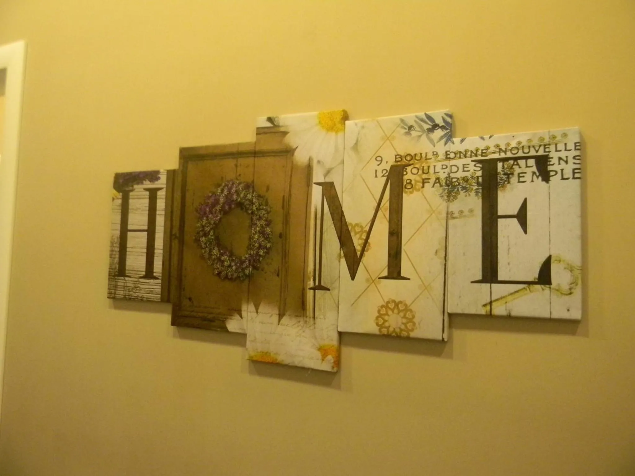 Decorative detail in Morgagni House