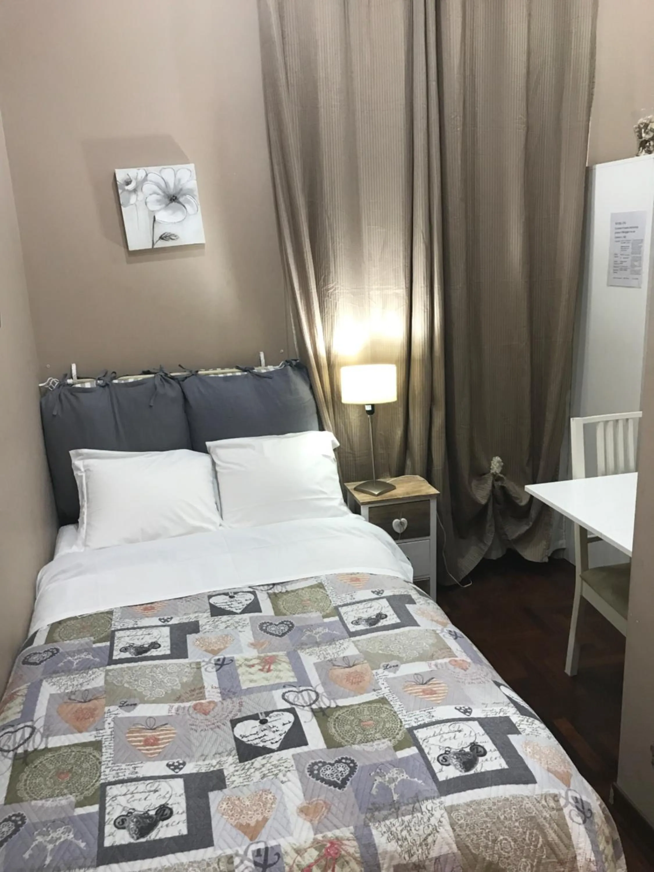 Bed in Morgagni House