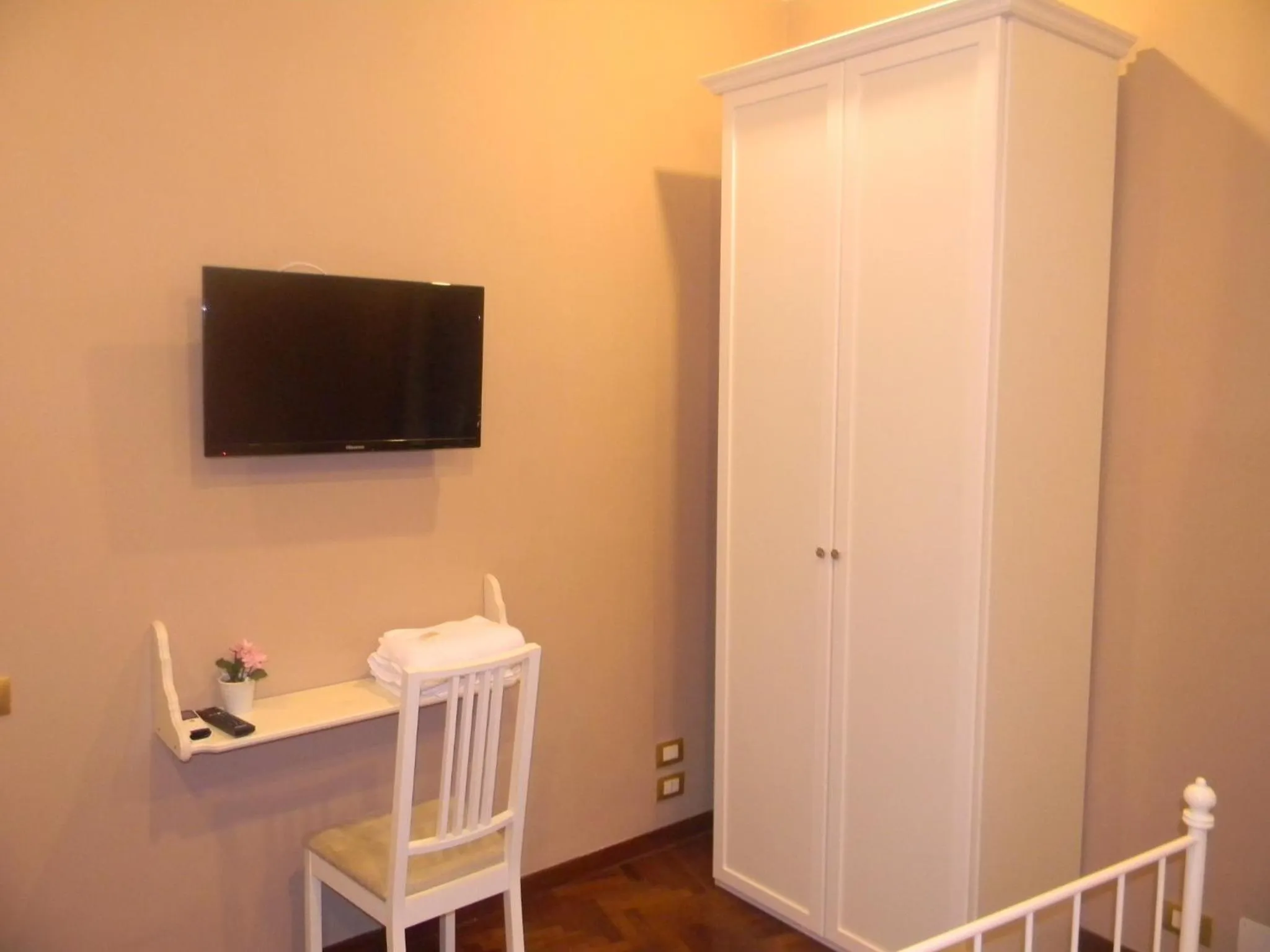 Decorative detail in Morgagni House