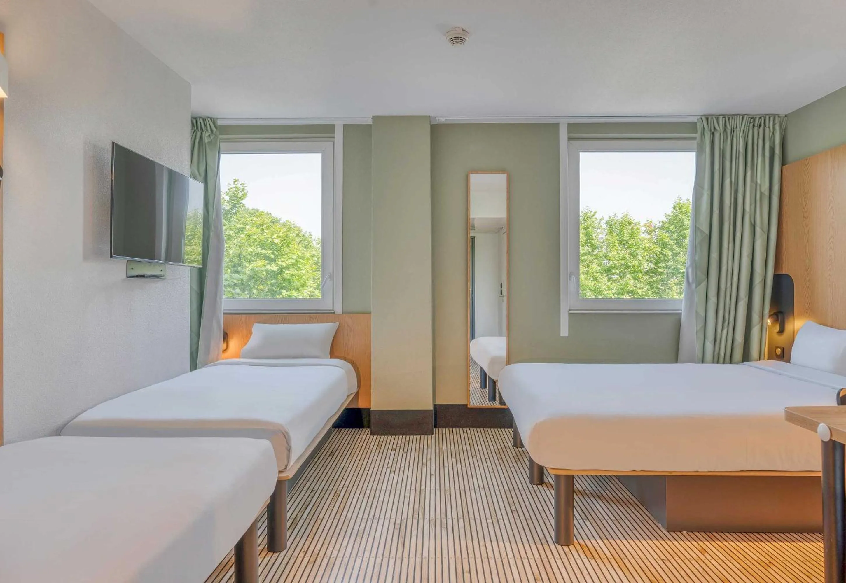 Bedroom, Bed in B&B HOTEL Bordeaux Centre Bègles