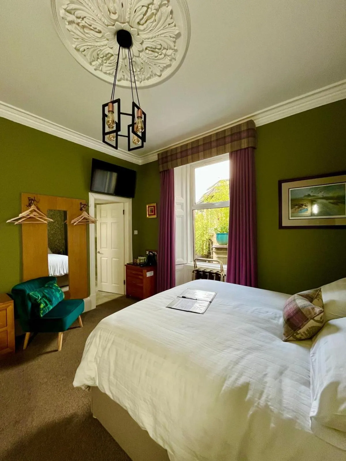 Bedroom, Bed in Ravenswood Guest House