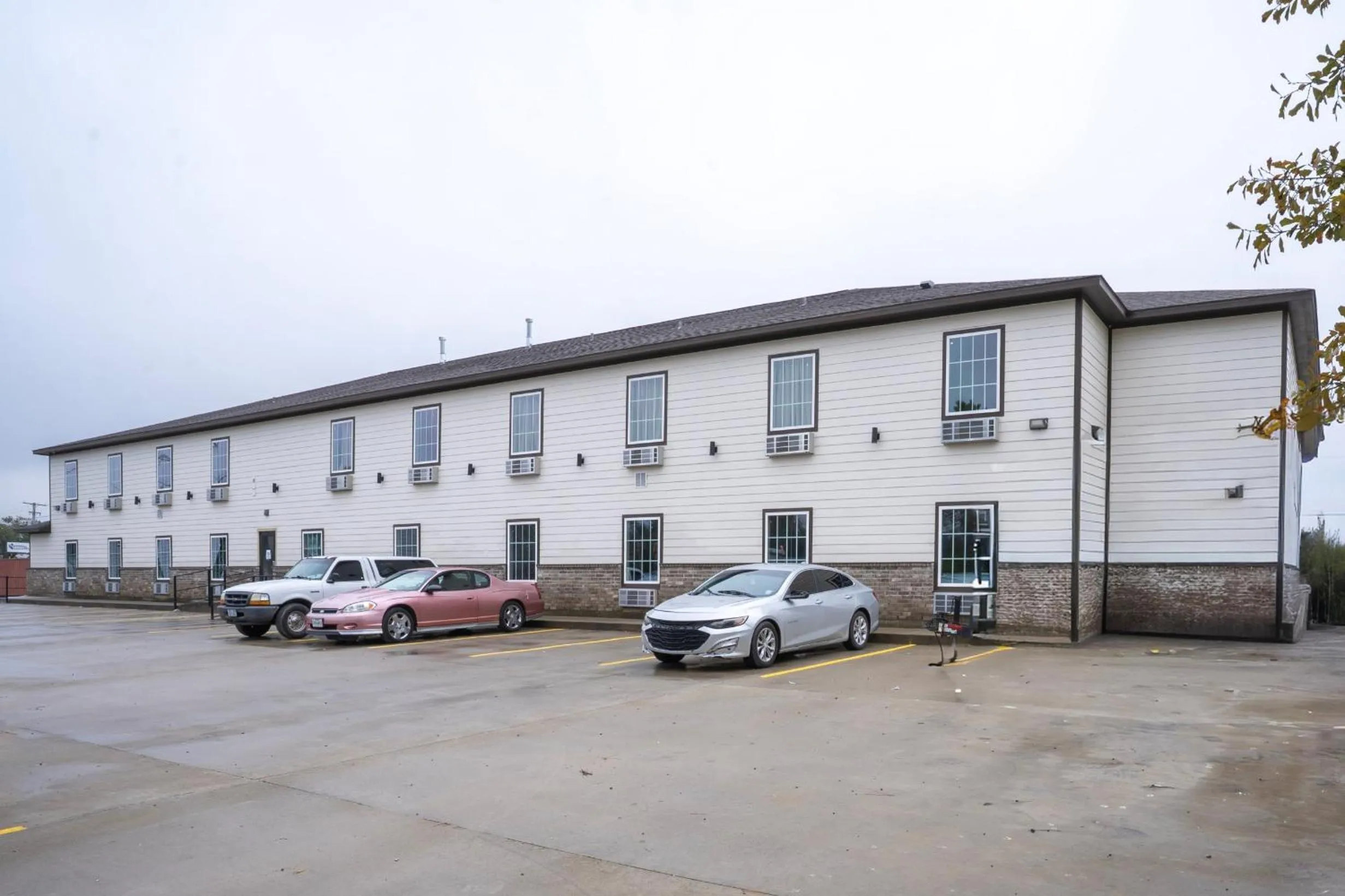Property building in Efficiency De Luxe Sulphur Near Lake Charles I 10