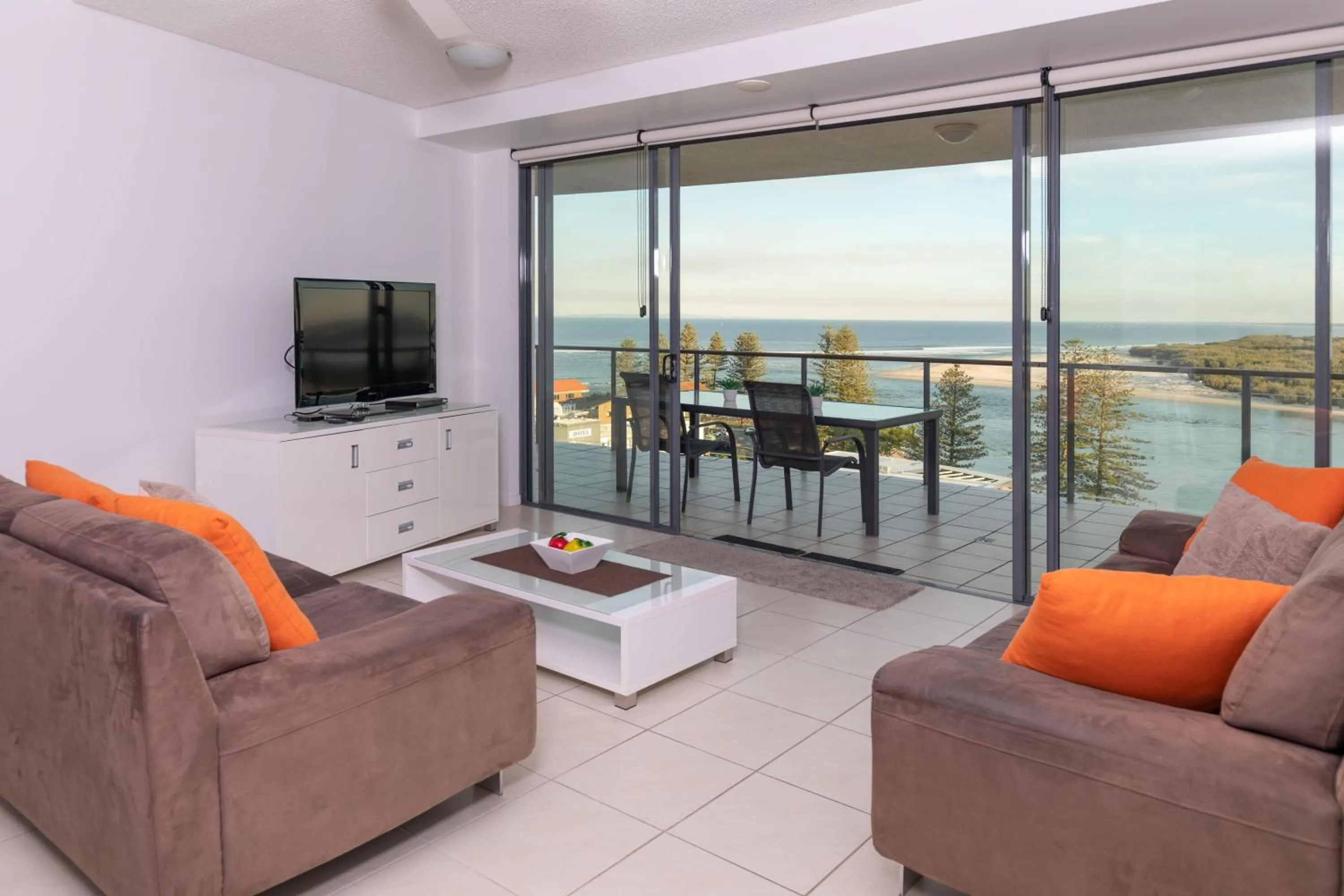 TV and multimedia in The Waterford Prestige Apartments