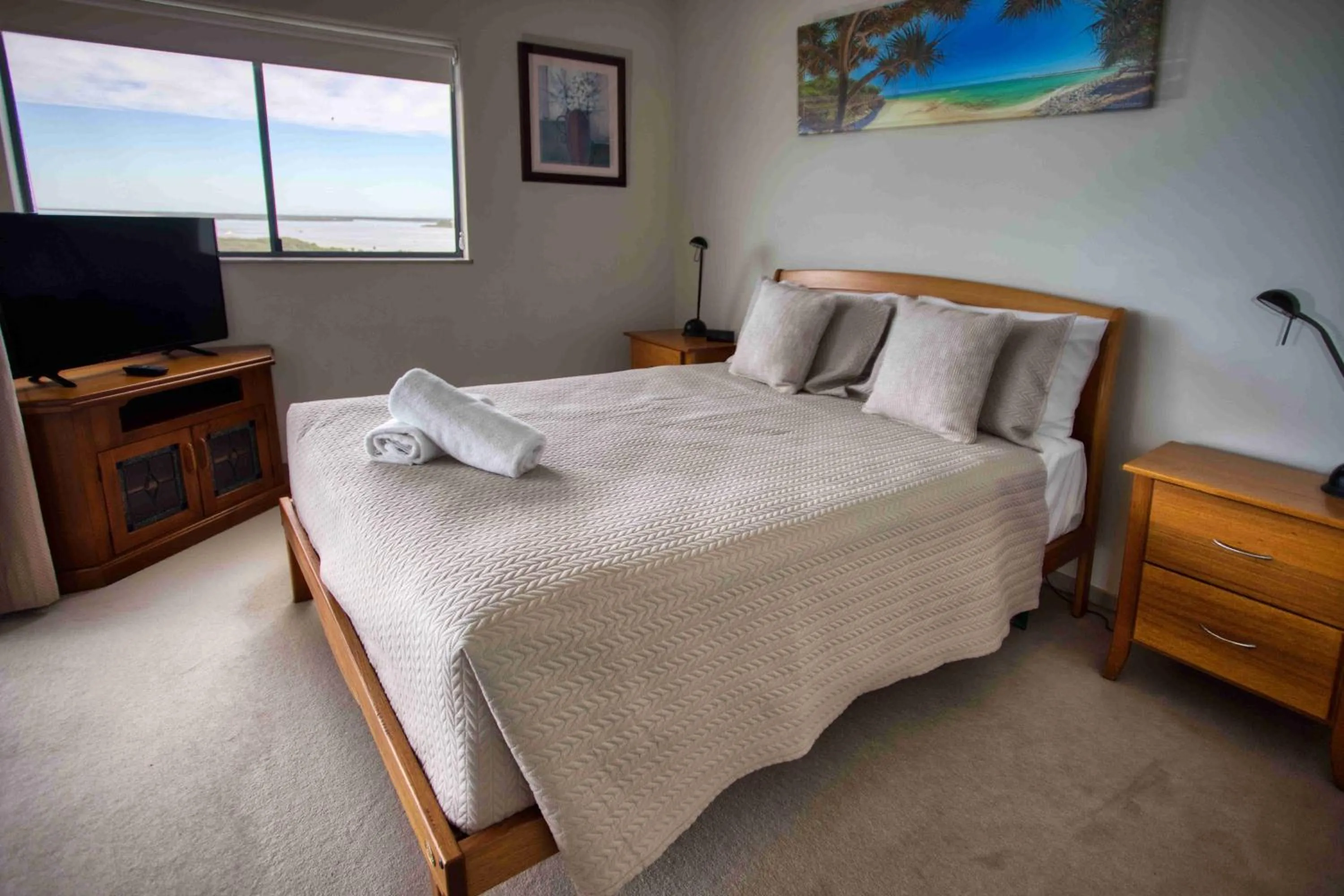 Bed in The Waterford Prestige Apartments