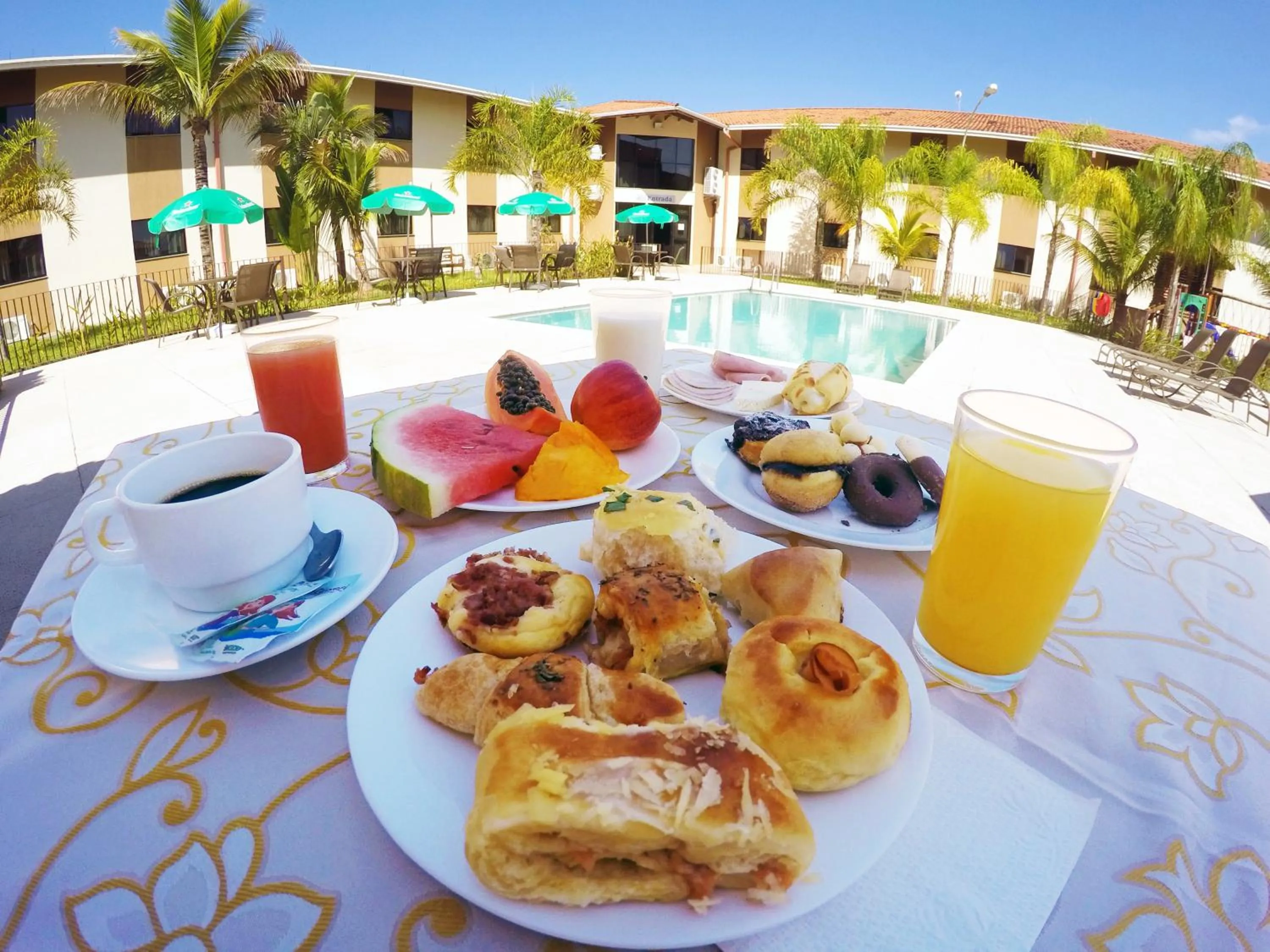 Breakfast in Cegil Hotel Boulevard