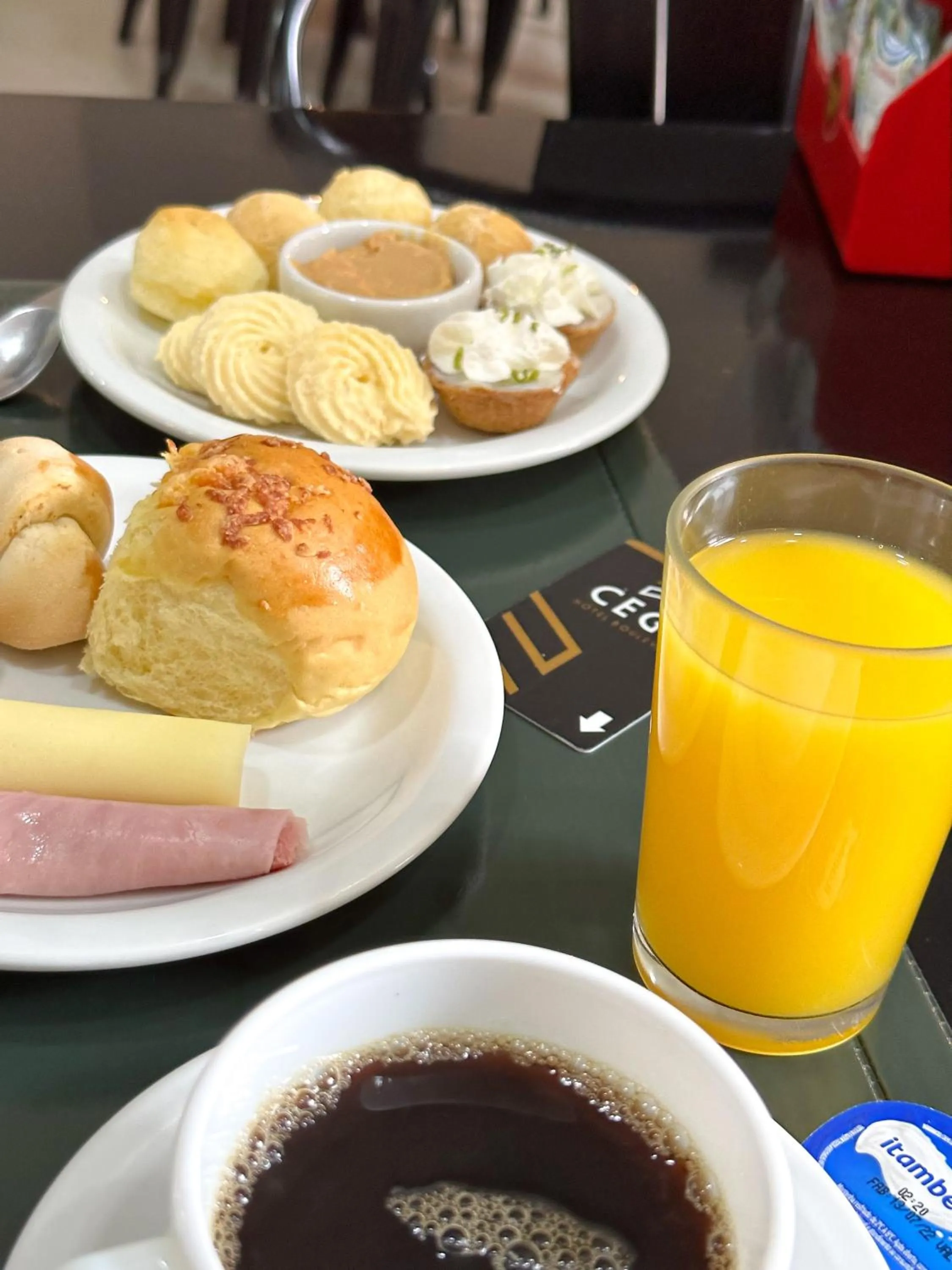 Breakfast in Cegil Hotel Boulevard