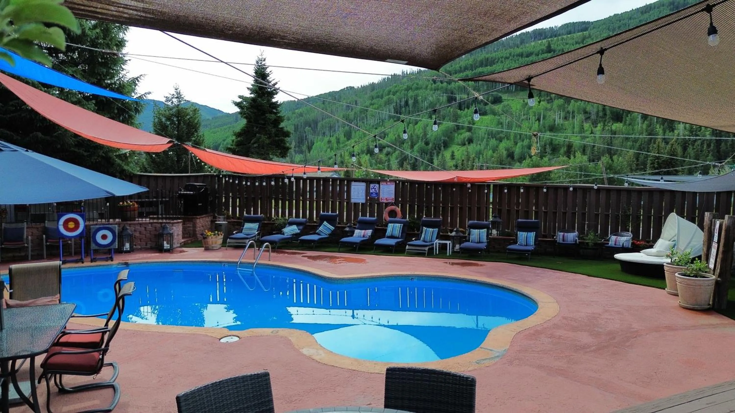 Swimming pool in Vail Run Resort