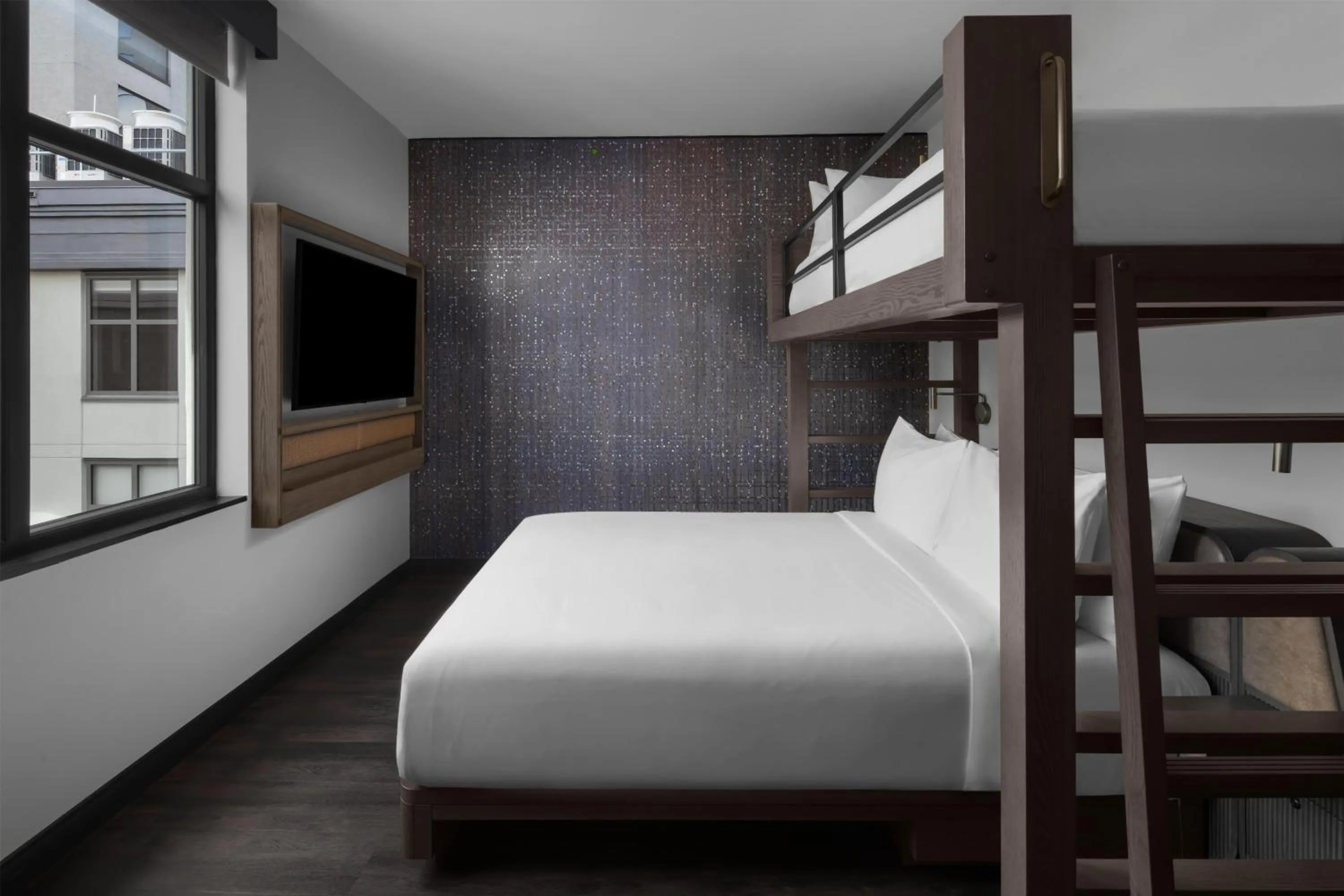 Bed in Motto By Hilton Nashville Downtown